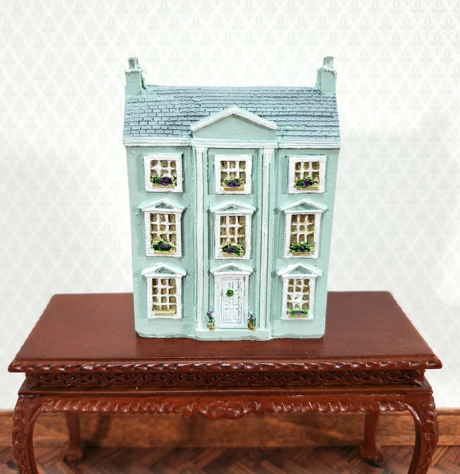 1:144 Scale Dollhouse Resin Miniature The Classical Dolls House Blue/Green