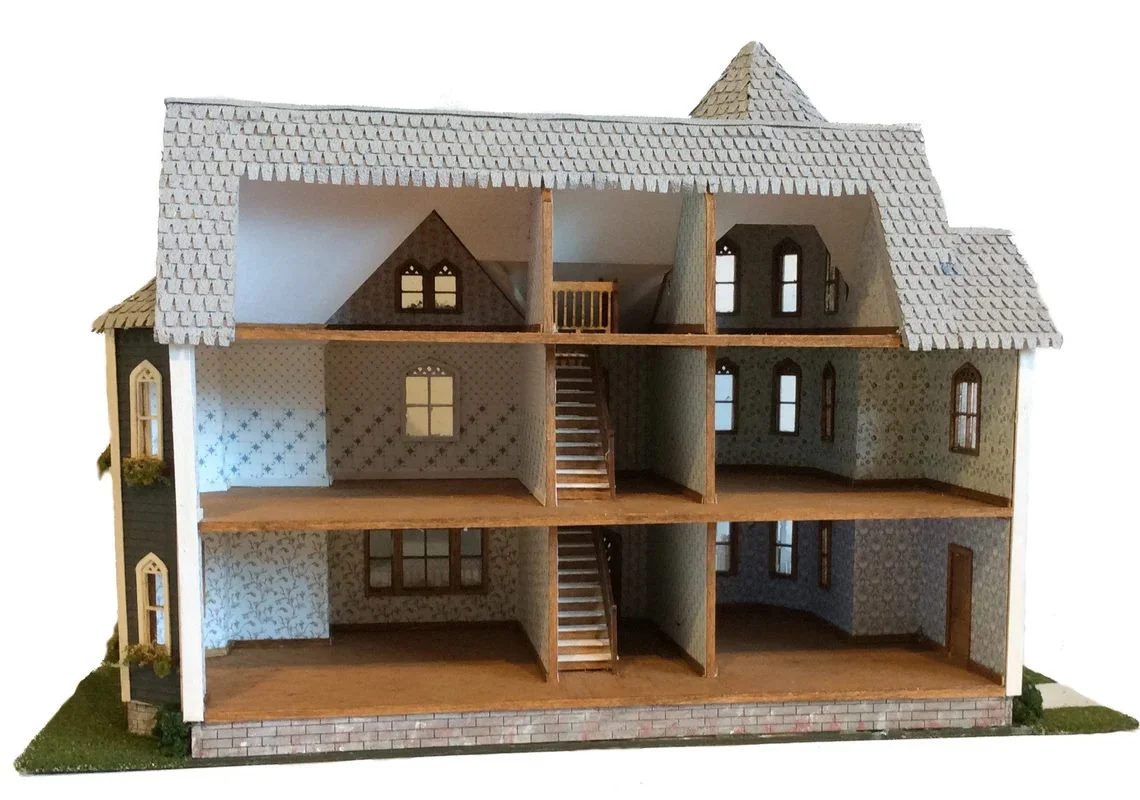 1:48 Quarter Scale Dollhouse KIT Victorian Gothic Mansion 9 Rooms with Greenery - Image 2