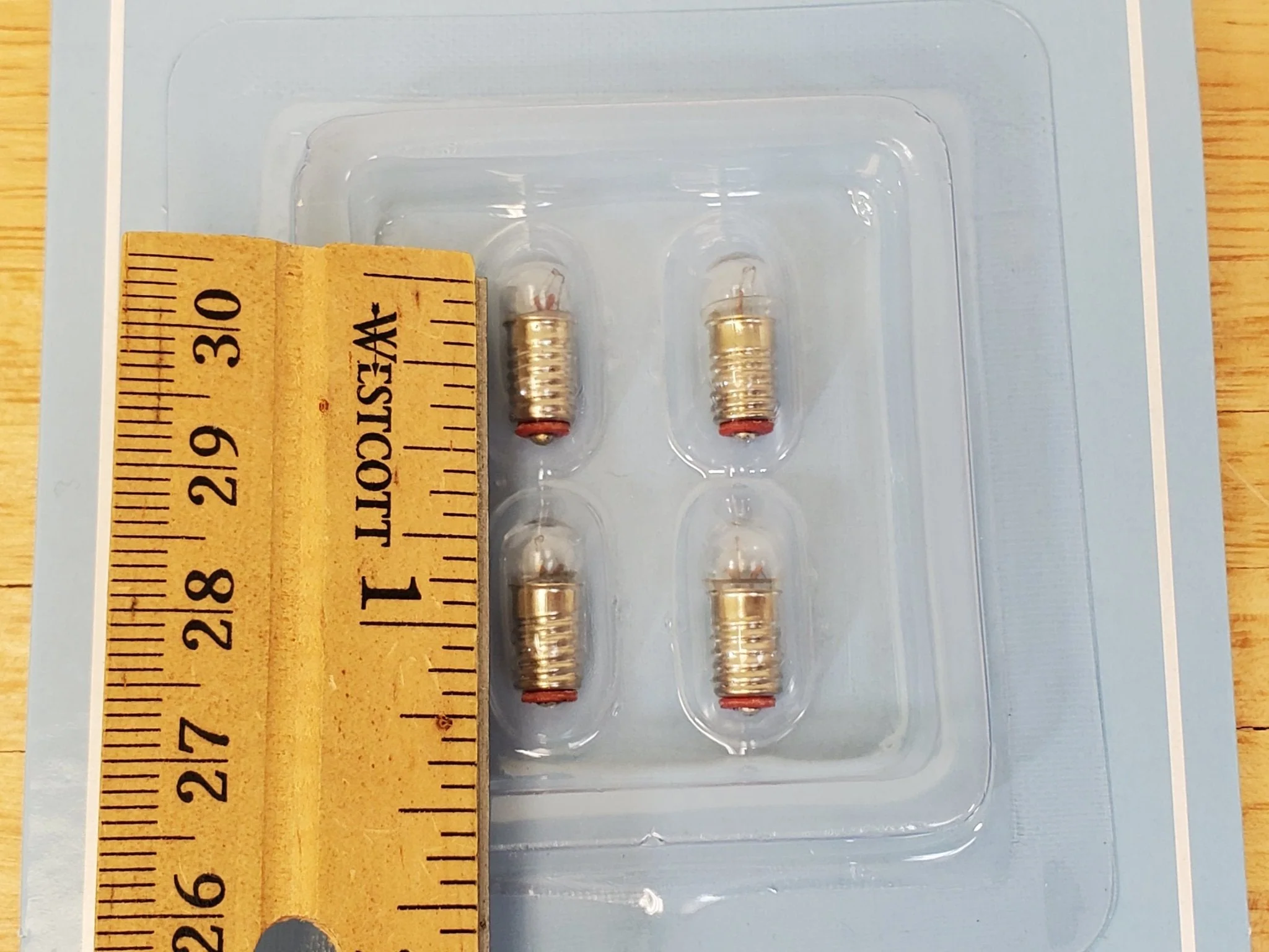 12 Volt Dollhouse Replacement Bulbs Pea Bulb Screw Base Set of 4 Miniatures - Image 2