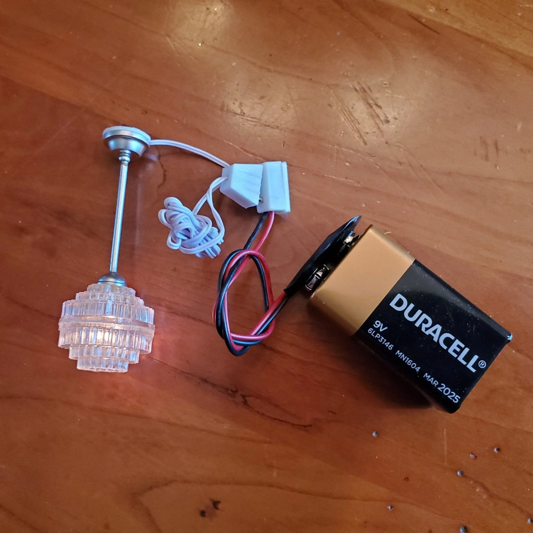 9 Volt Battery Adapter with Plug Dollhouse Miniatures Wiring Lights - Image 2