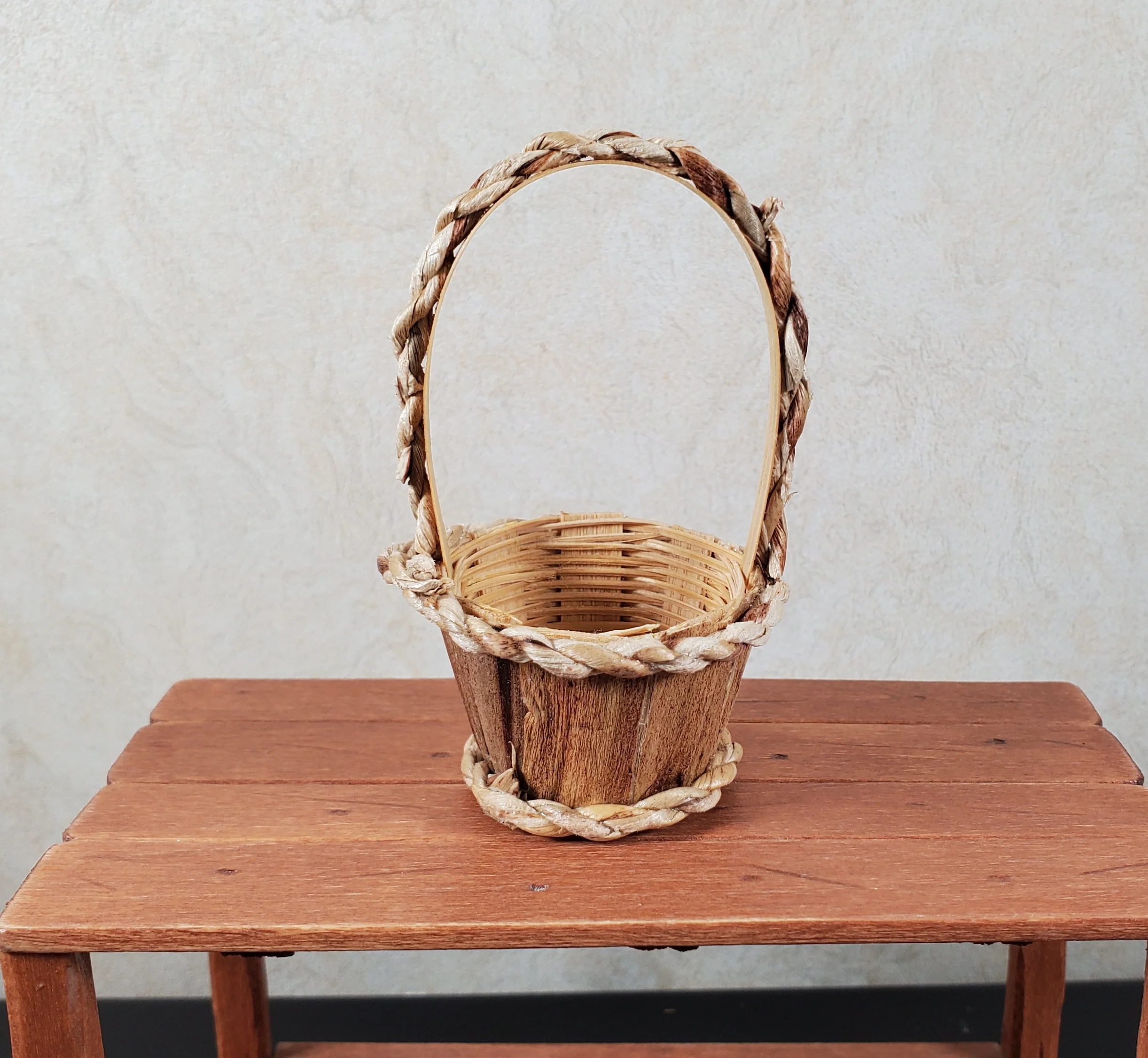 Dollhouse 1:6 Scale Bushel Basket with Handle Empty Natural Fiber Miniature - Image 2