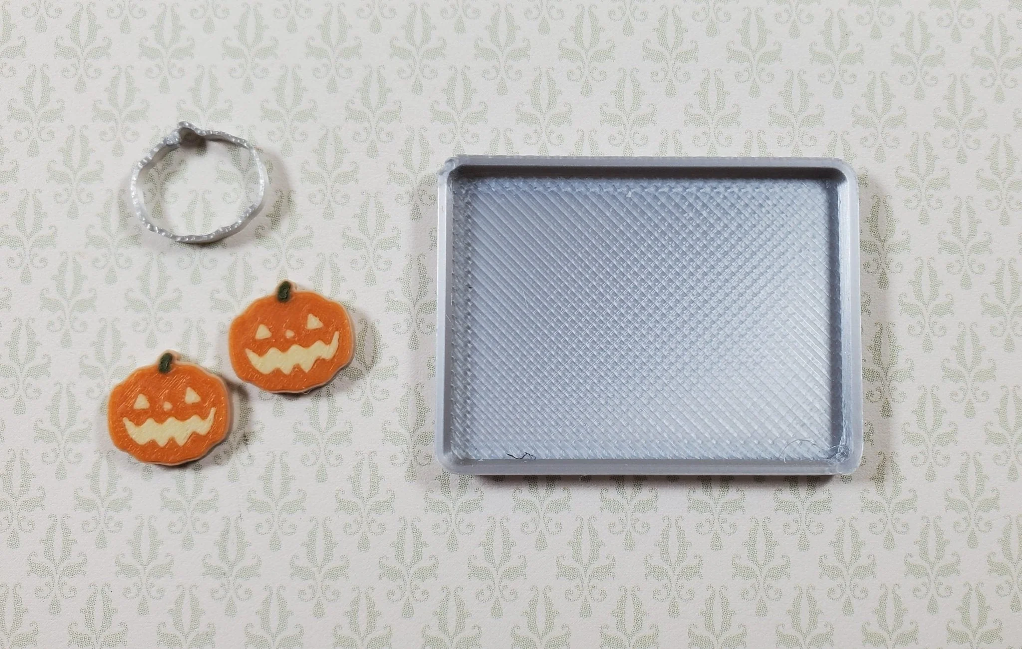 Dollhouse 2 Pumpkin Cookies Baking Tray & Cutter 1:12 Scale Halloween Miniatures - Image 3
