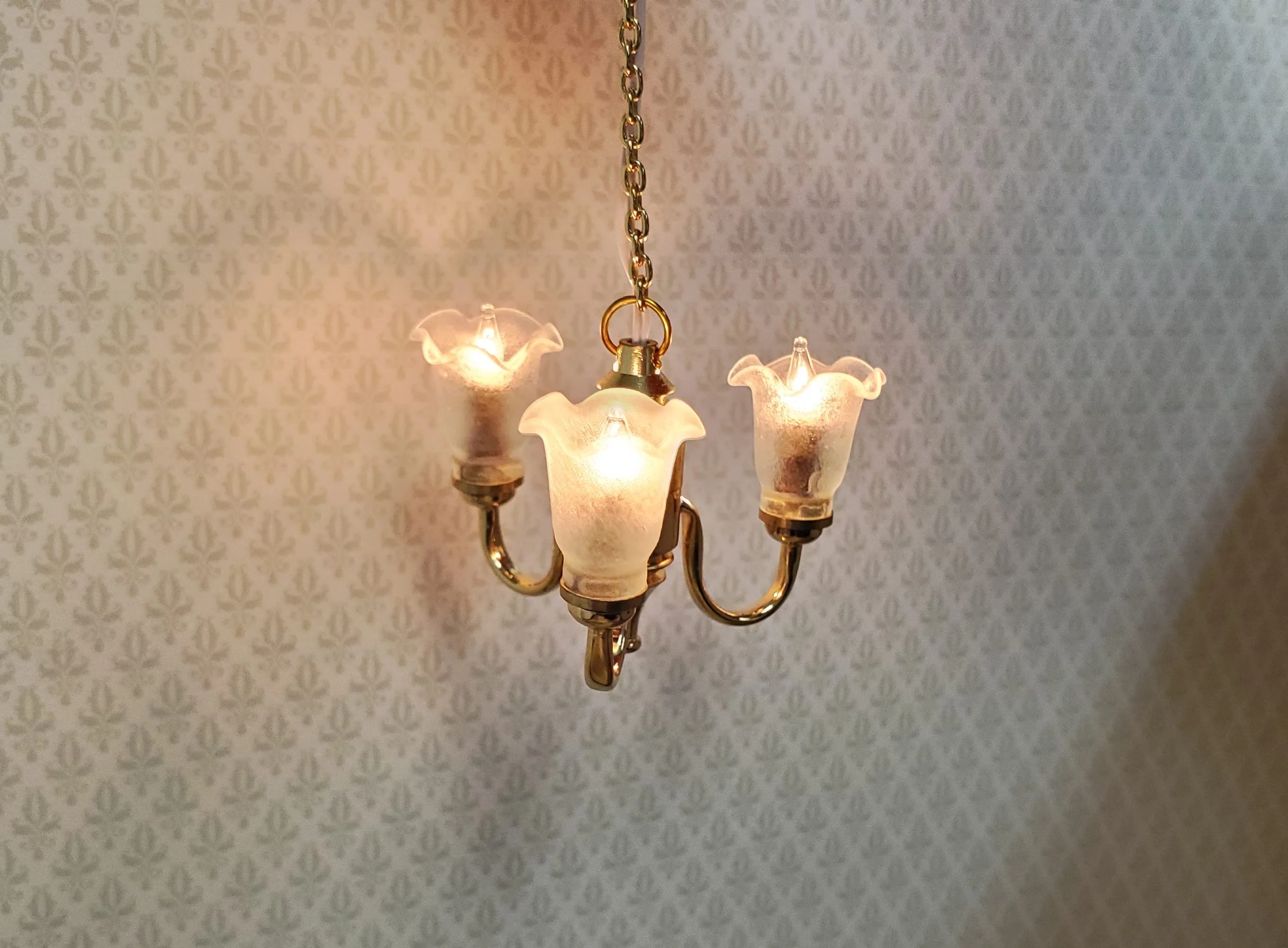 Dollhouse 3 Arm Chandelier Flower Shades 12 Volt Electric with Plug 1:12 Scale - Image 3