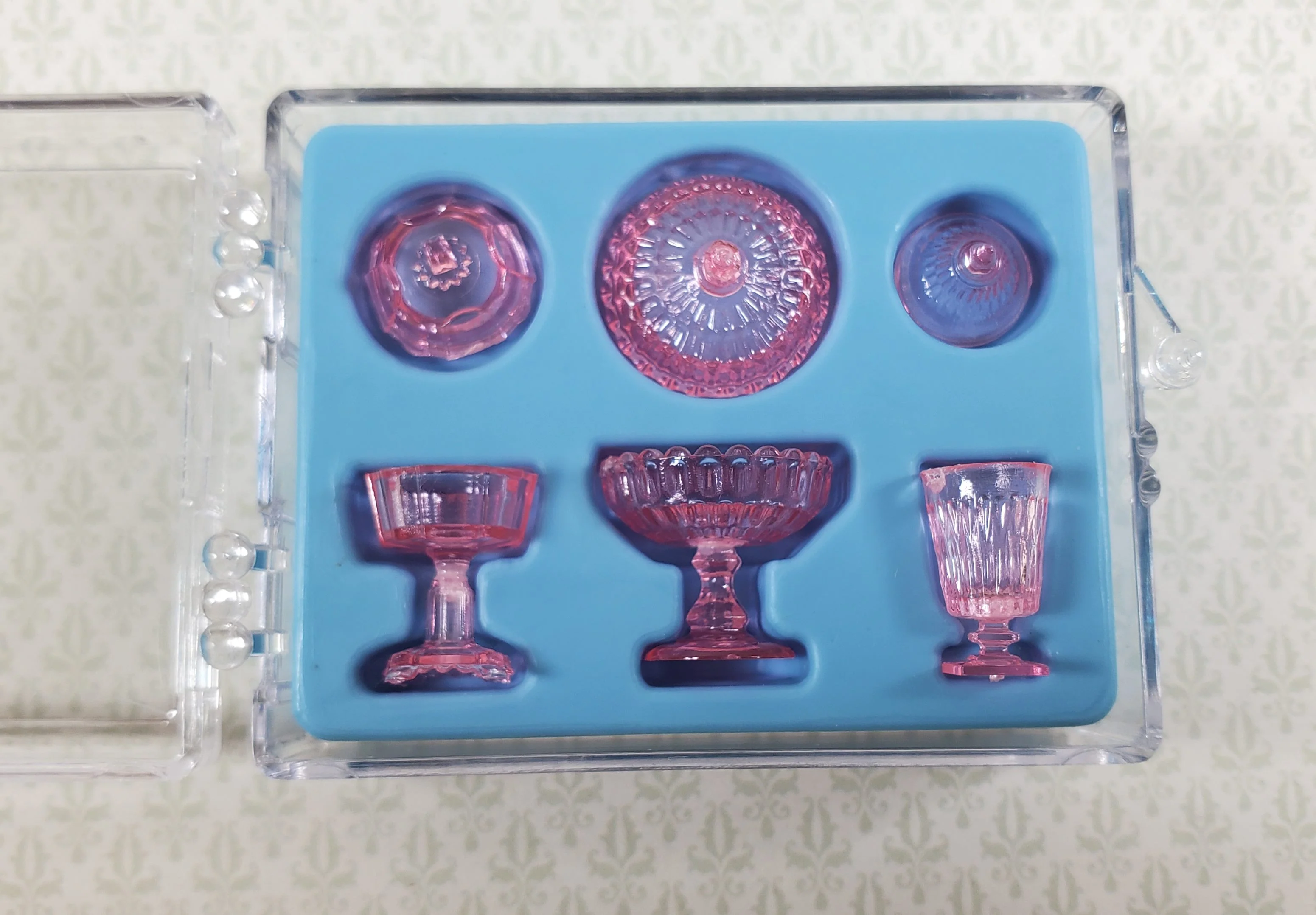 Dollhouse 3 Tiny Pink Candy Dishes with Lids 1:12 Scale by Chrysnbon Miniatures - Image 3