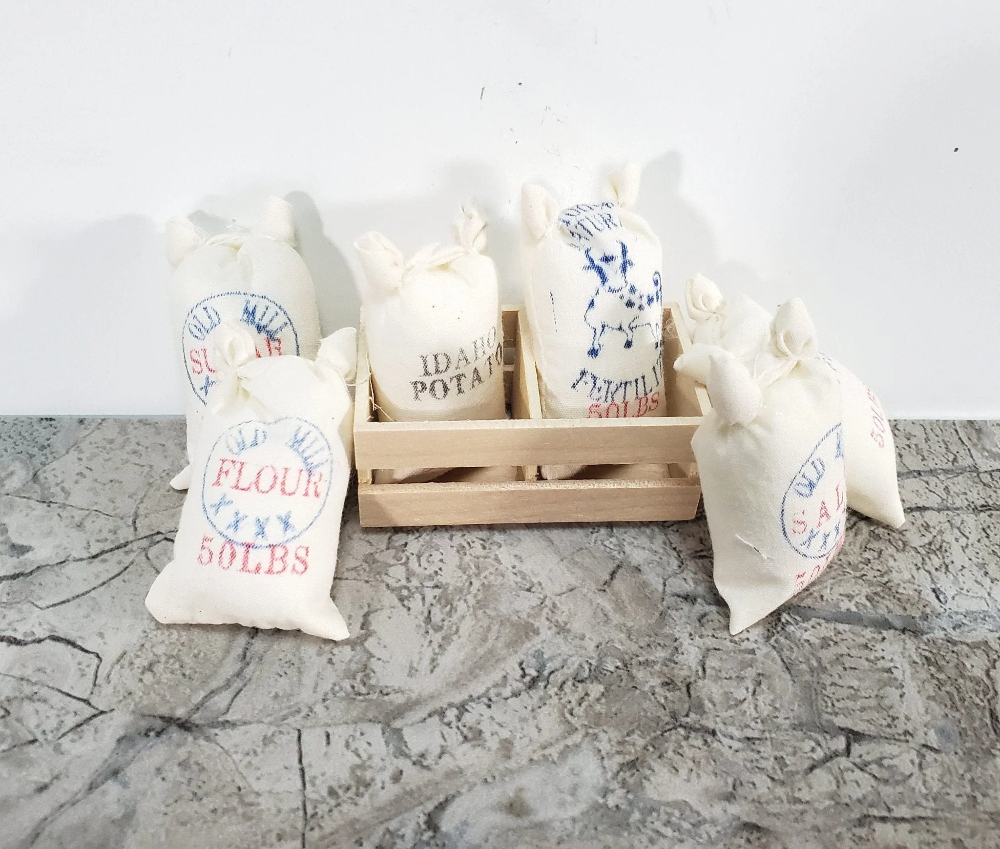 Dollhouse 6 Sacks Grains Flour Potatoes Coffee Salt + 1:12 Scale Miniatures - Image 2