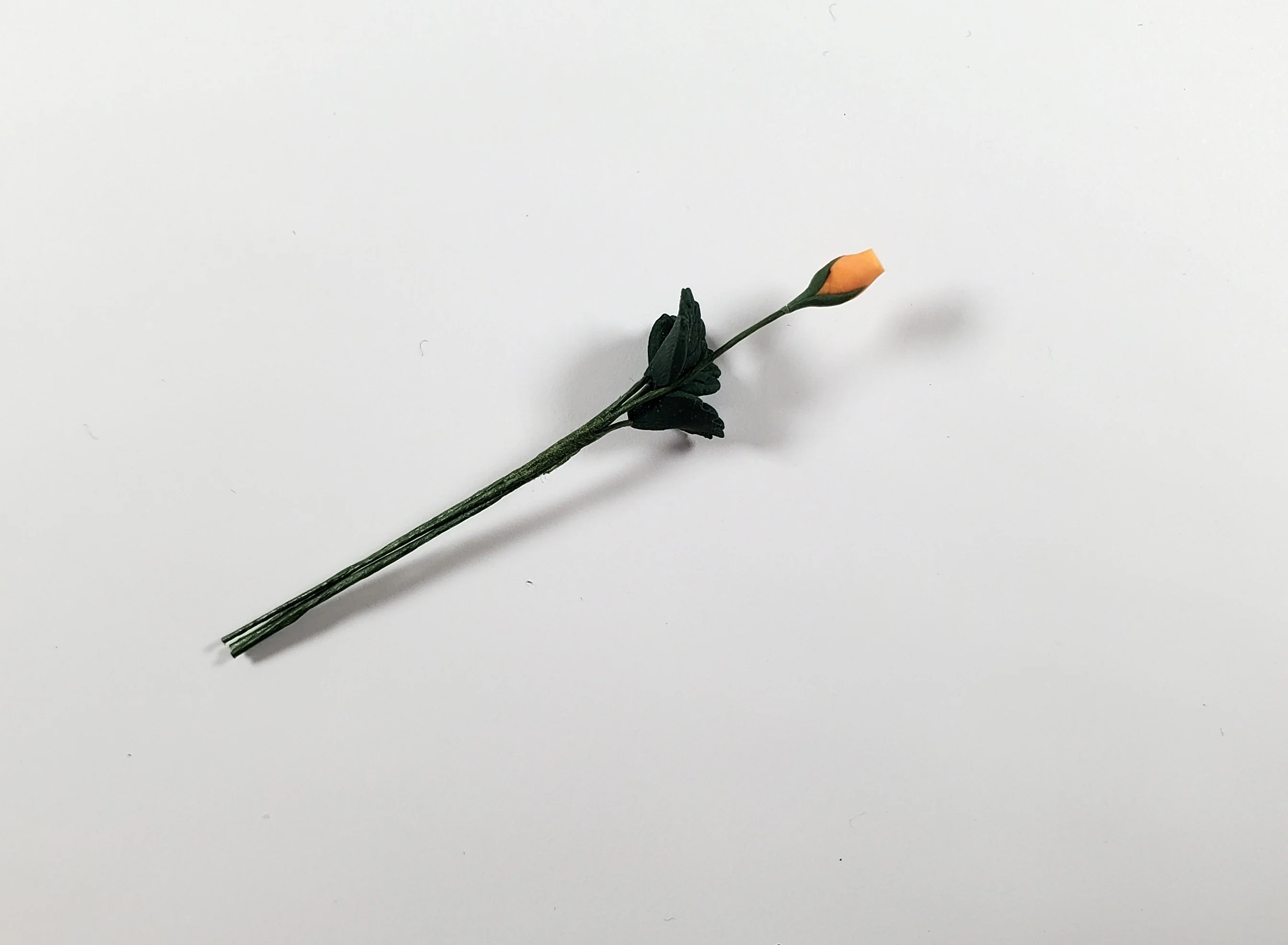 Dollhouse Apricot Rose Bud Single Stem with Foliage 1:12 Scale Miniature - Image 2