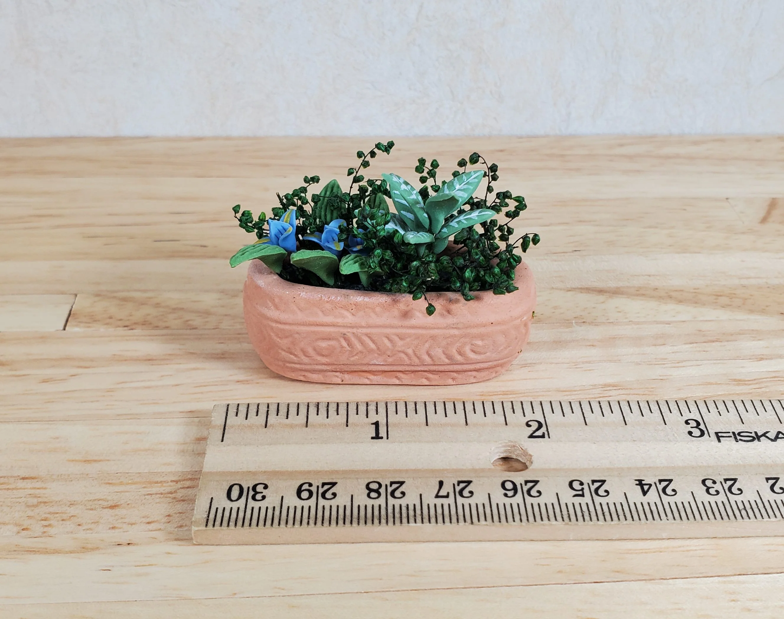 Dollhouse Assorted Plants in a Terra Cotta Planter 1:12 Scale Miniature - Image 3