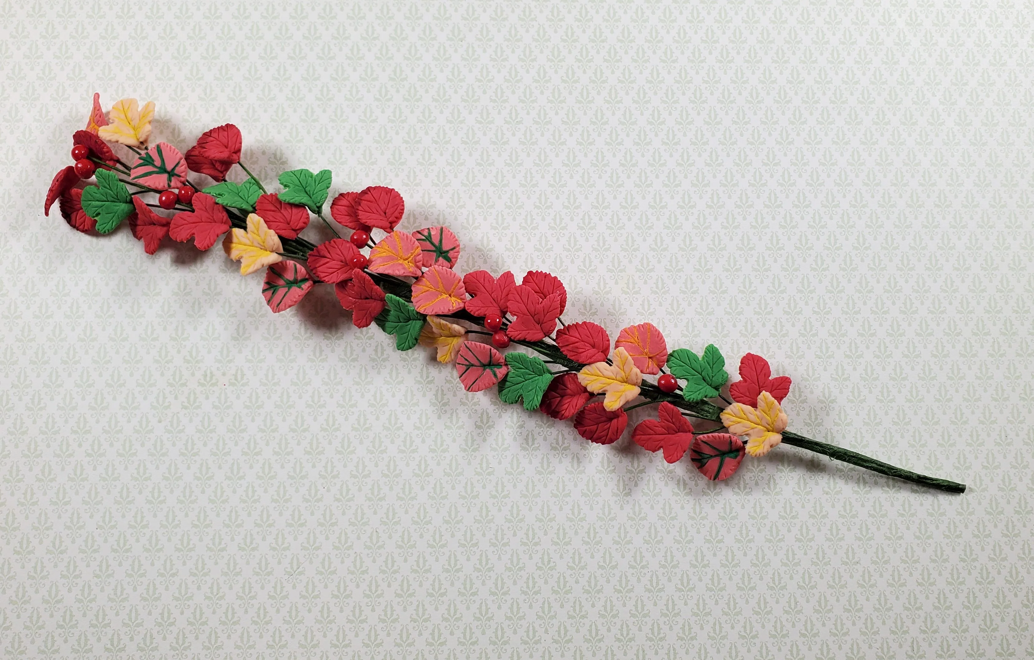 Dollhouse Autumn Vine Colorful Leaves 1:12 Scale Miniature Garden Plant