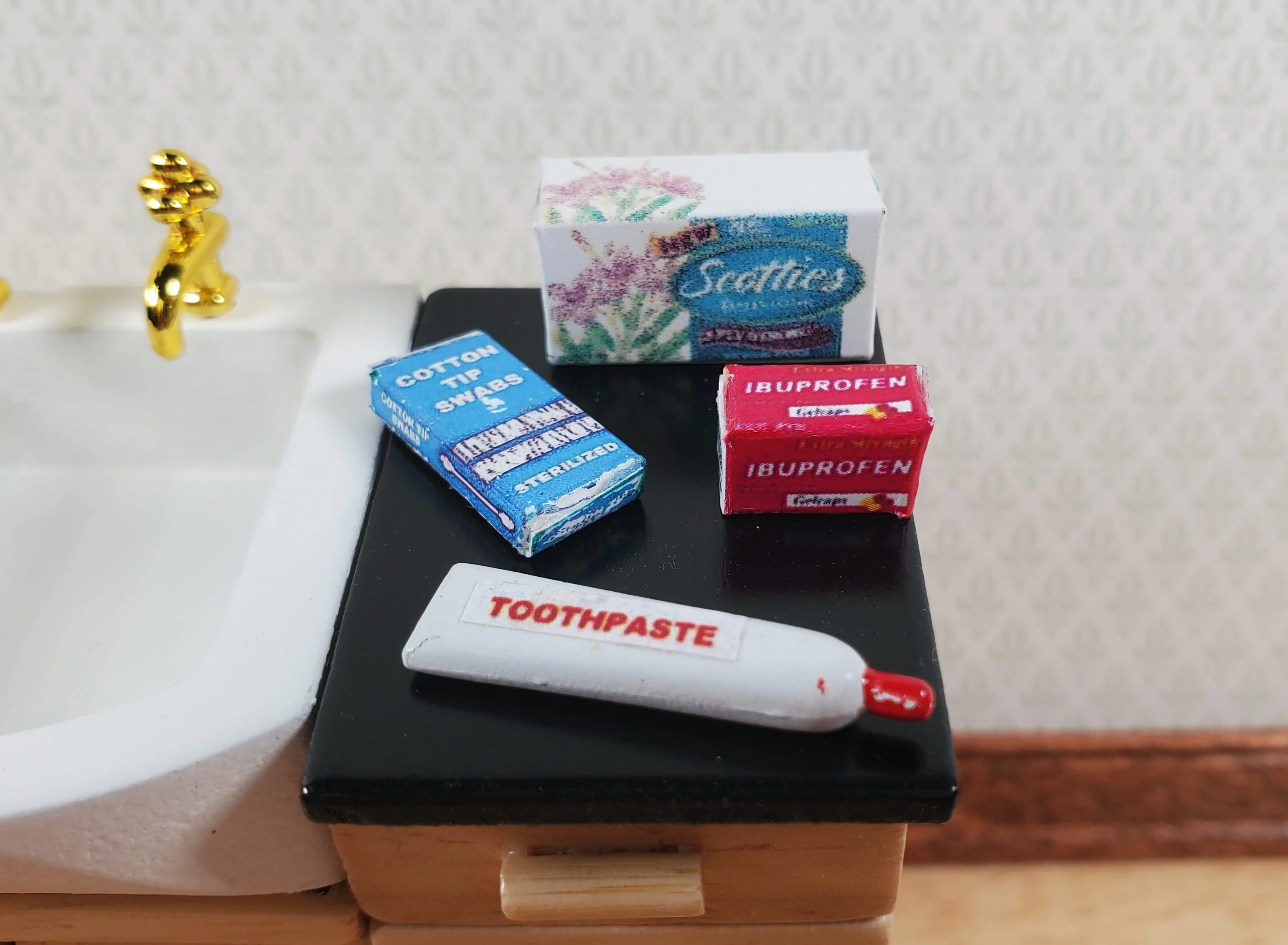 Dollhouse Bathroom Accessories Tissue Toothpaste Ibuprofen 1:12 Scale Medicine