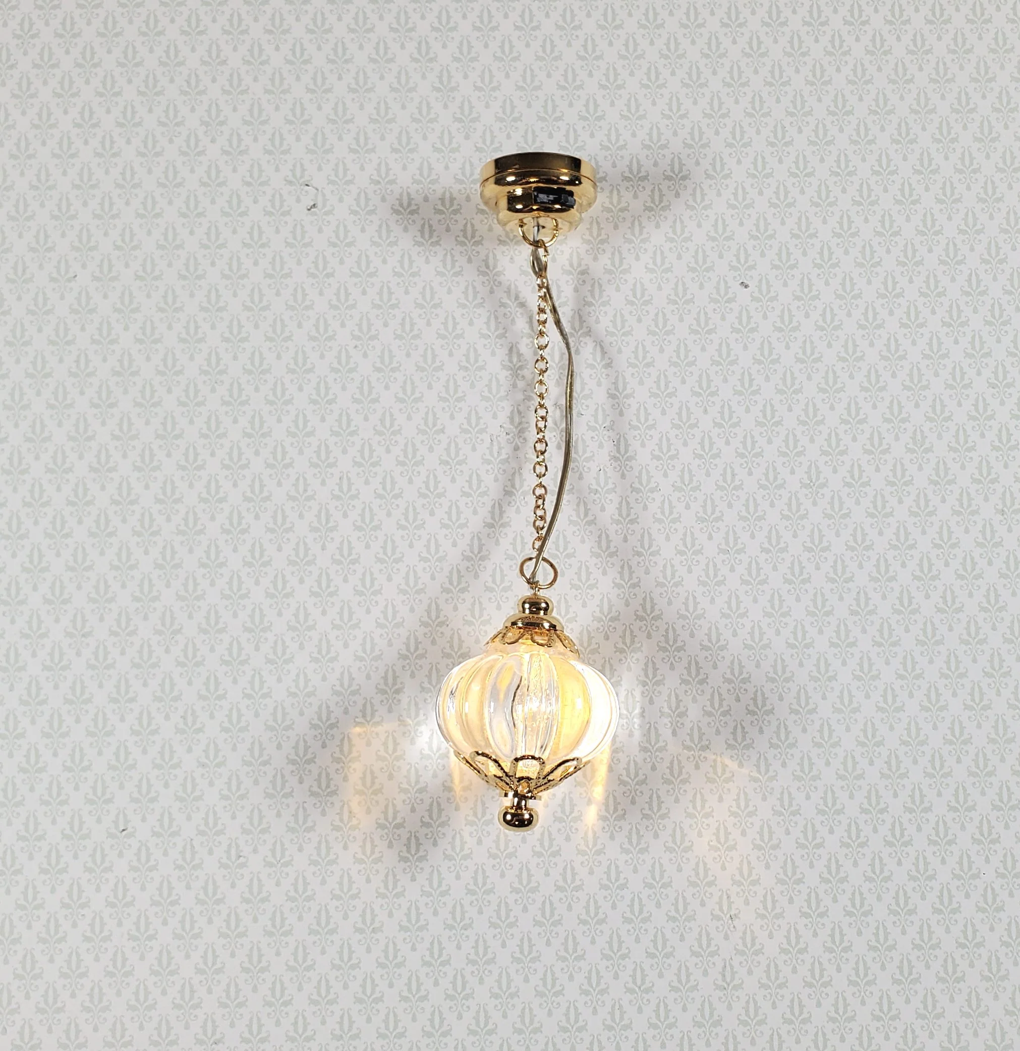 Dollhouse Battery Bead Ceiling Light 1:12 Scale Miniature Houseworks 2557