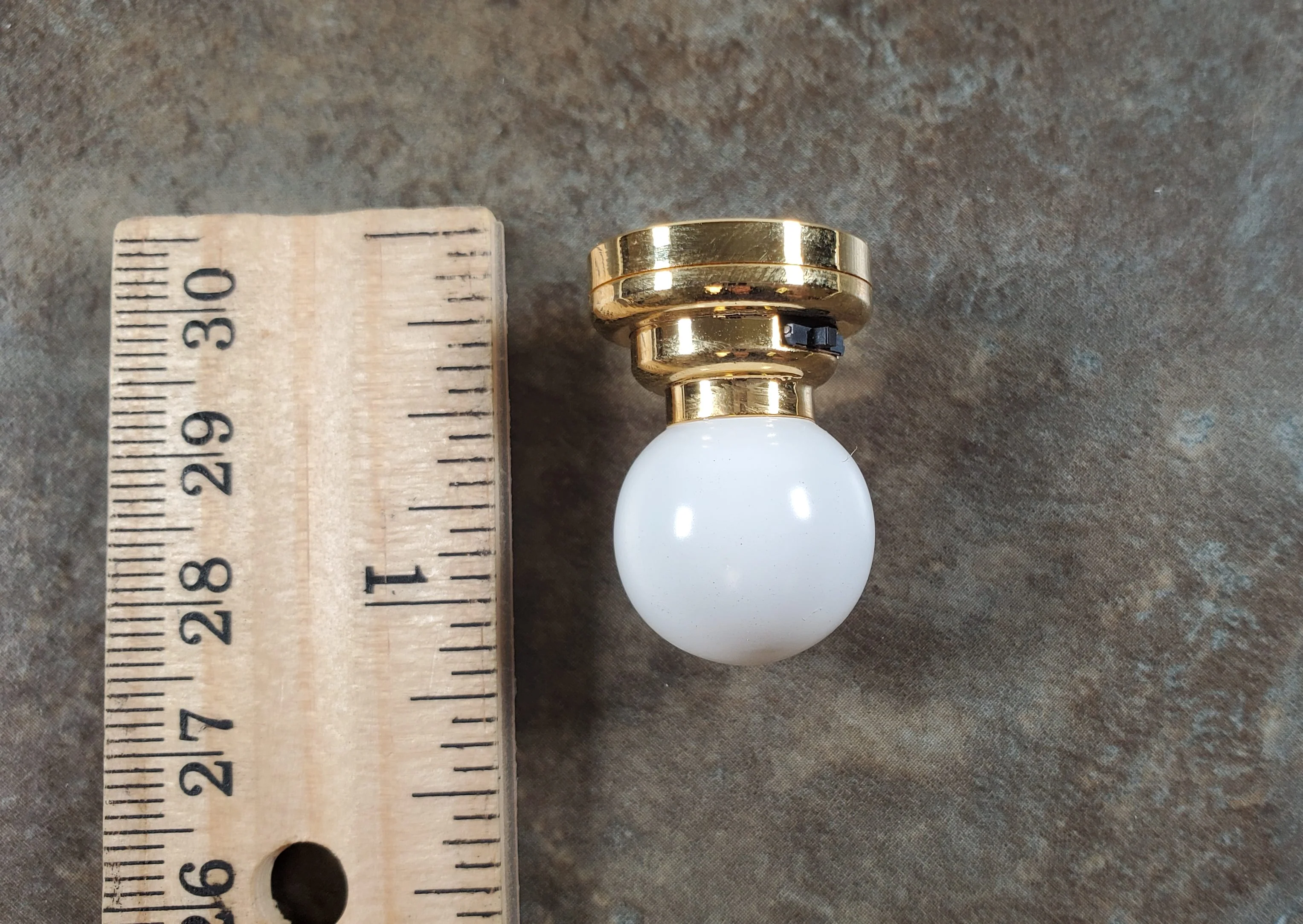 Dollhouse Battery Ceiling Light Hanging White Globe Shade 1:12 Scale Houseworks - Image 5