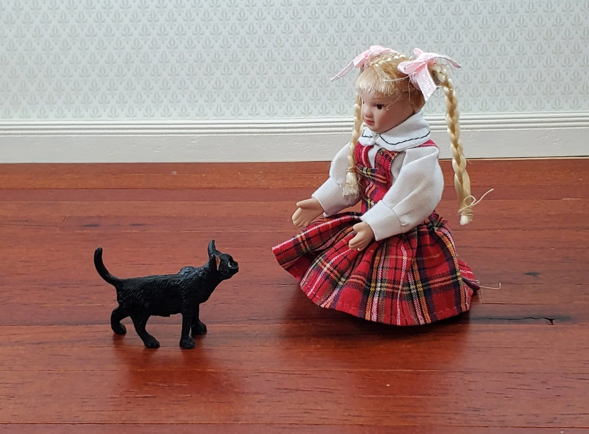 Dollhouse Black Kitty Cat Walking 1:12 Scale Miniature Pet - Image 6