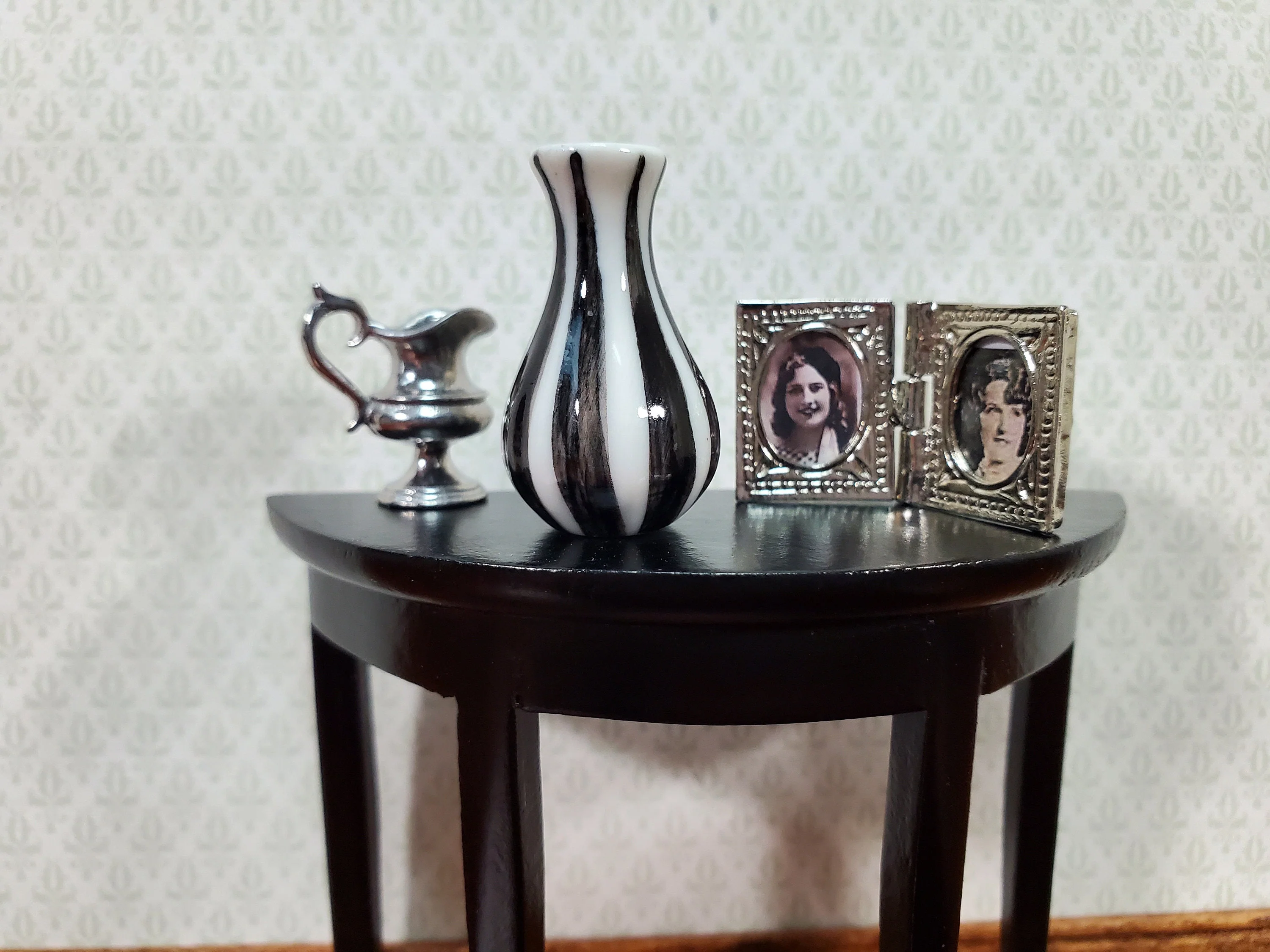 Dollhouse Black & White Vase Ceramic LARGE Modern Miniature Use in 1:12 or 1/6 Scale - Image 3