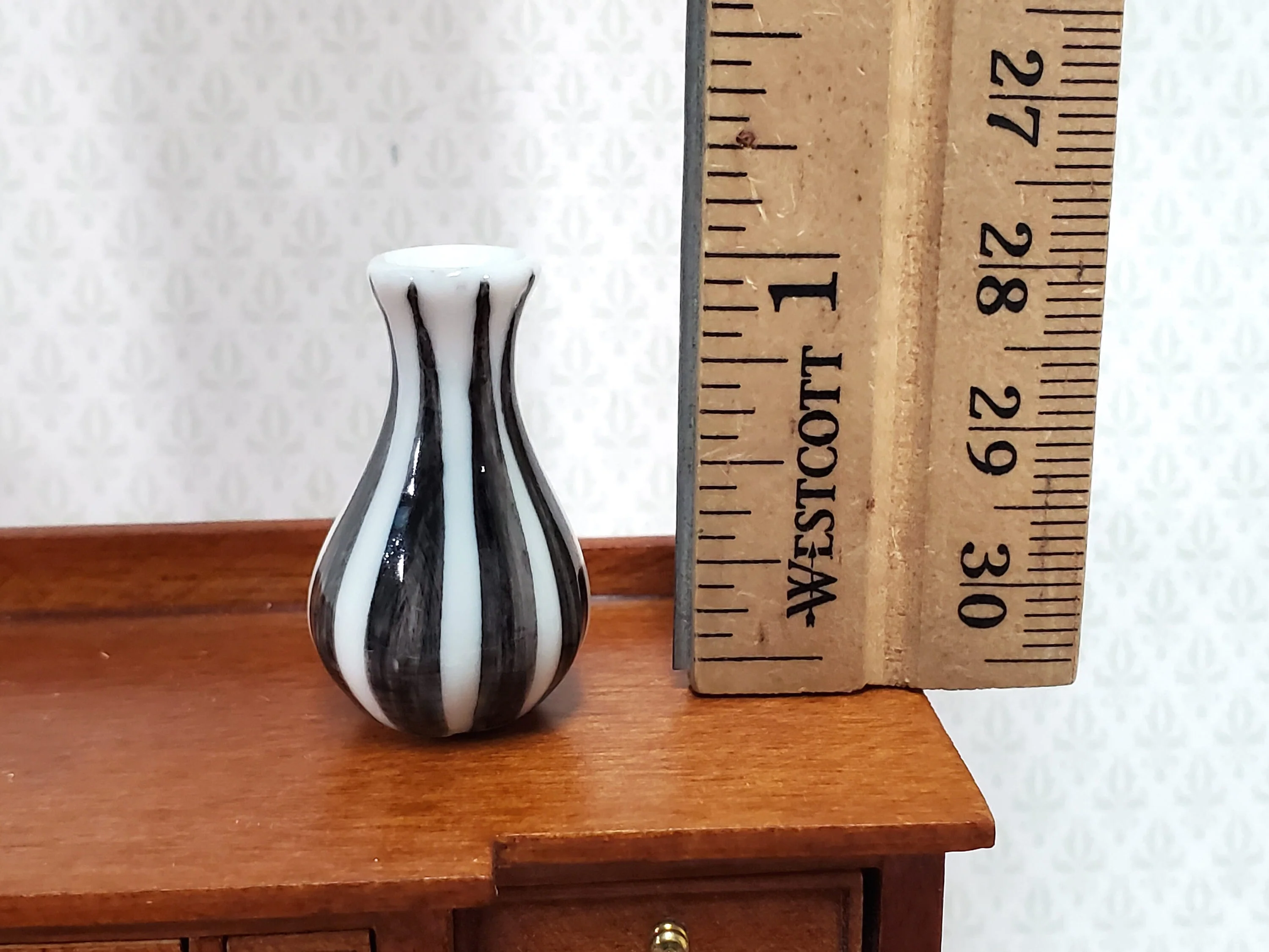Dollhouse Black & White Vase Ceramic LARGE Modern Miniature Use in 1:12 or 1/6 Scale - Image 4