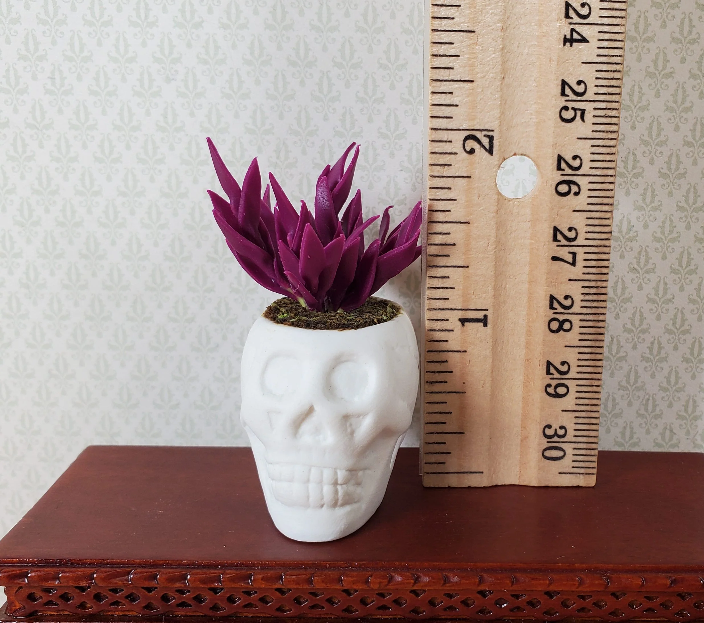 Dollhouse Blood Amaranth in a Large White Skull Planter Pot 1:12 Scale Miniature - Image 3