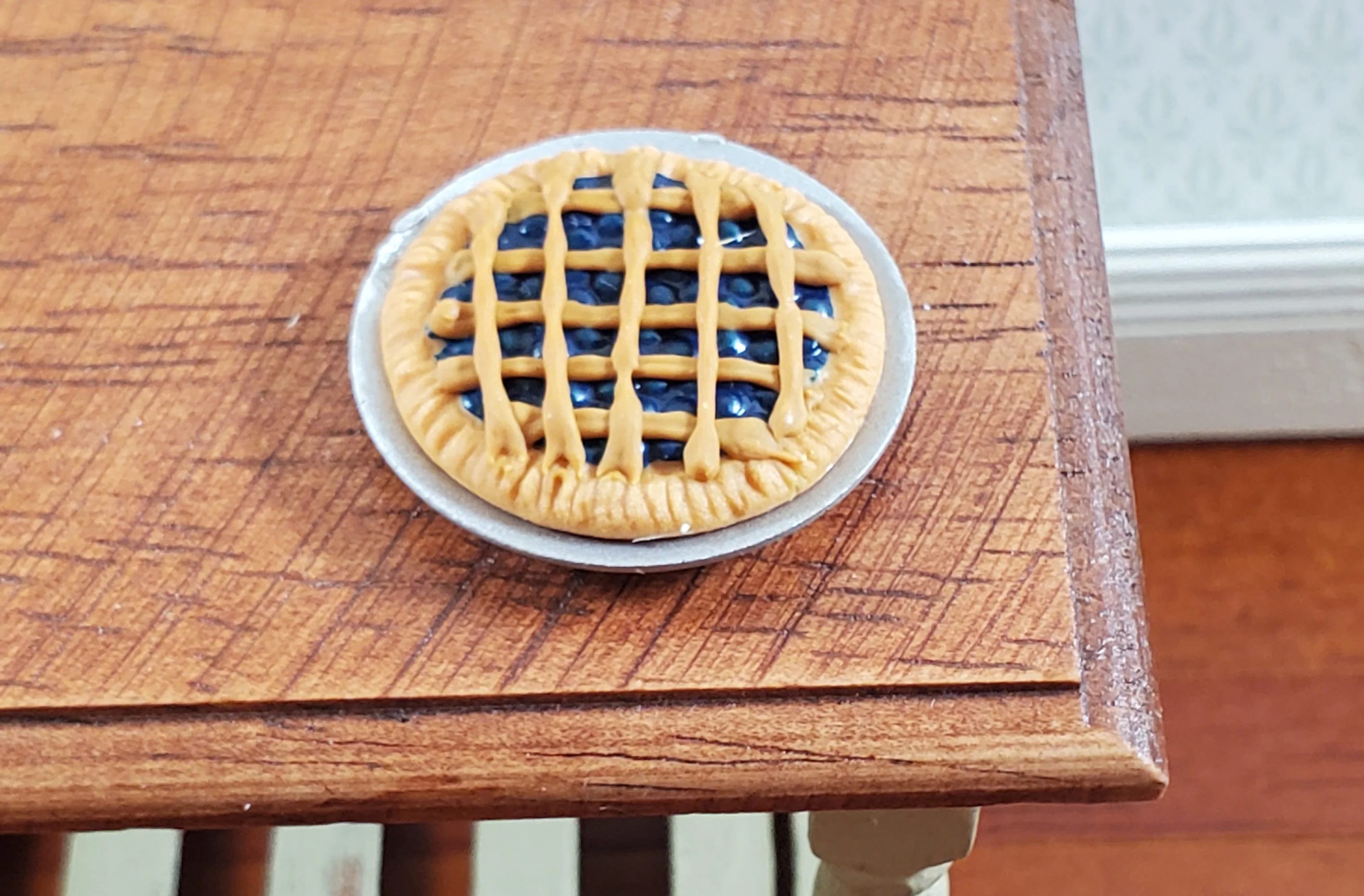 Dollhouse Blueberry Pie on Plate 1:12 Scale Miniature Kitchen Food Bakery - Image 2