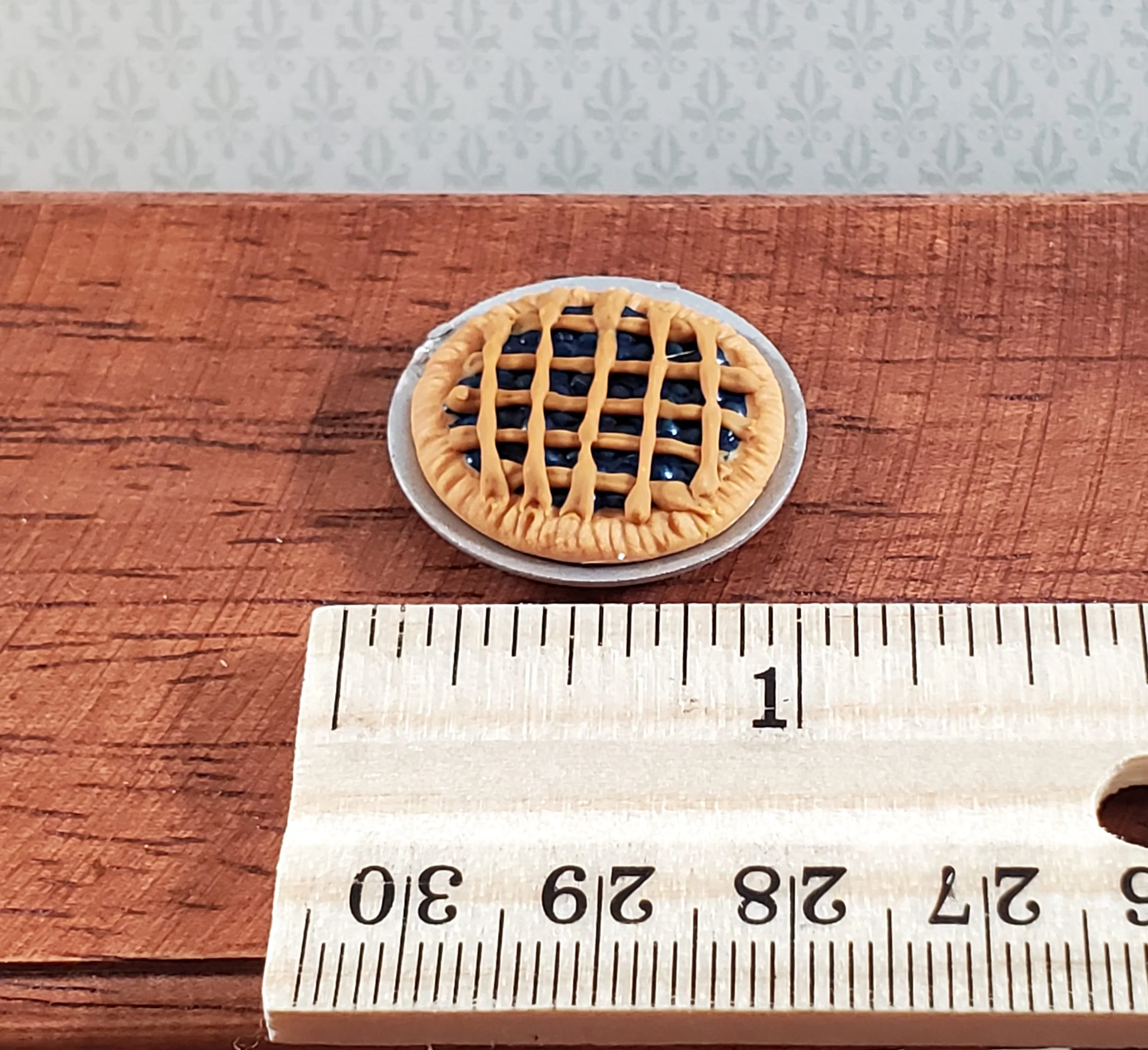 Dollhouse Blueberry Pie on Plate 1:12 Scale Miniature Kitchen Food Bakery - Image 4