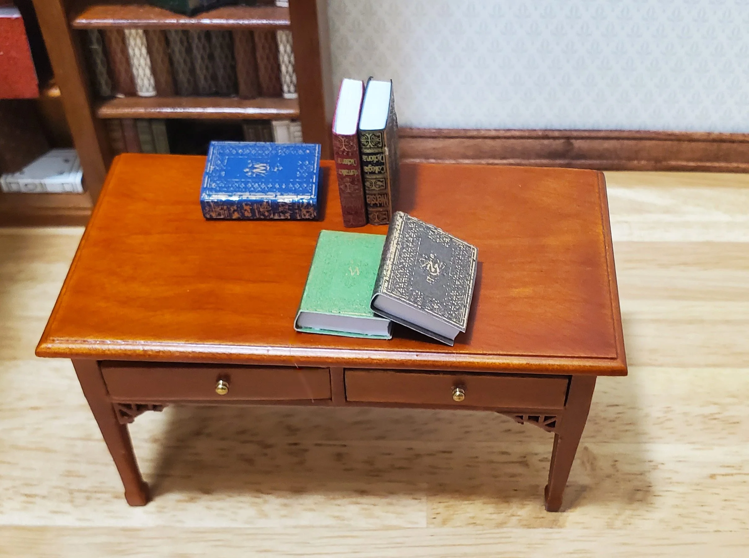 Dollhouse Book Set x5 Desk Reference 1:12 Scale Miniatures (blank inside)