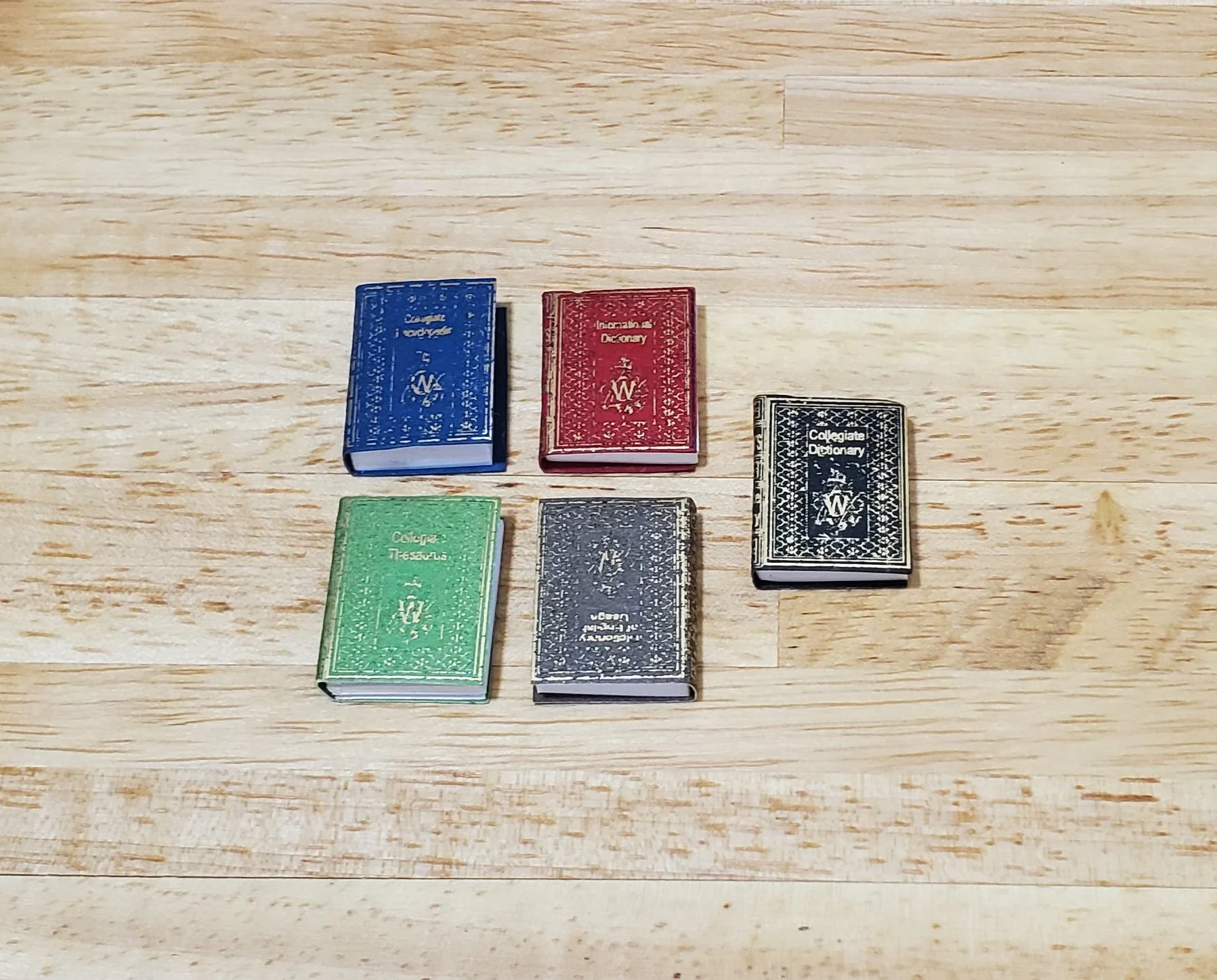 Dollhouse Book Set x5 Desk Reference 1:12 Scale Miniatures (blank inside) - Image 2