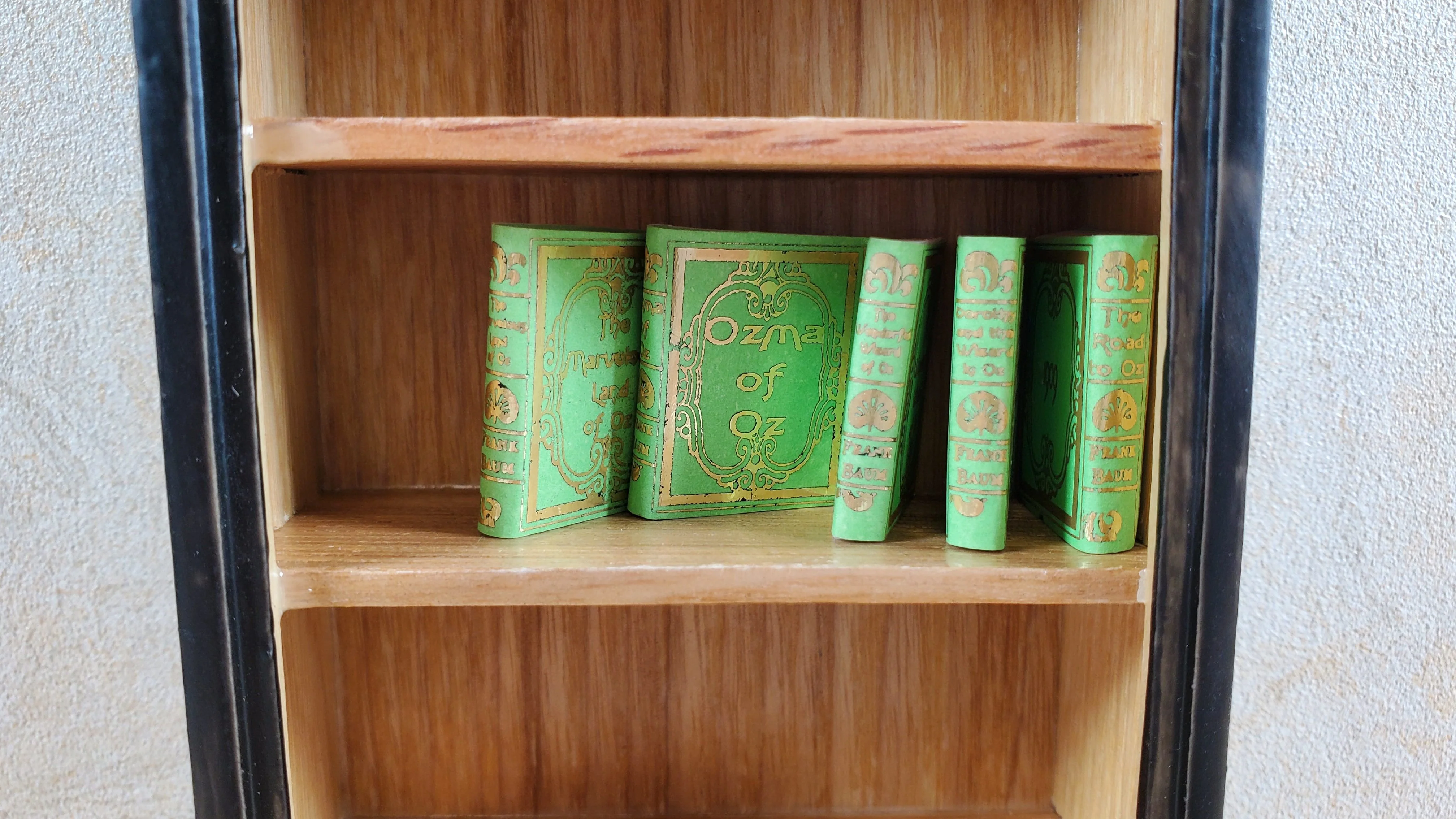 Dollhouse Book Set x5 The Wizard of Oz L Frank Baum 1:12 Scale (blank inside) - Image 2