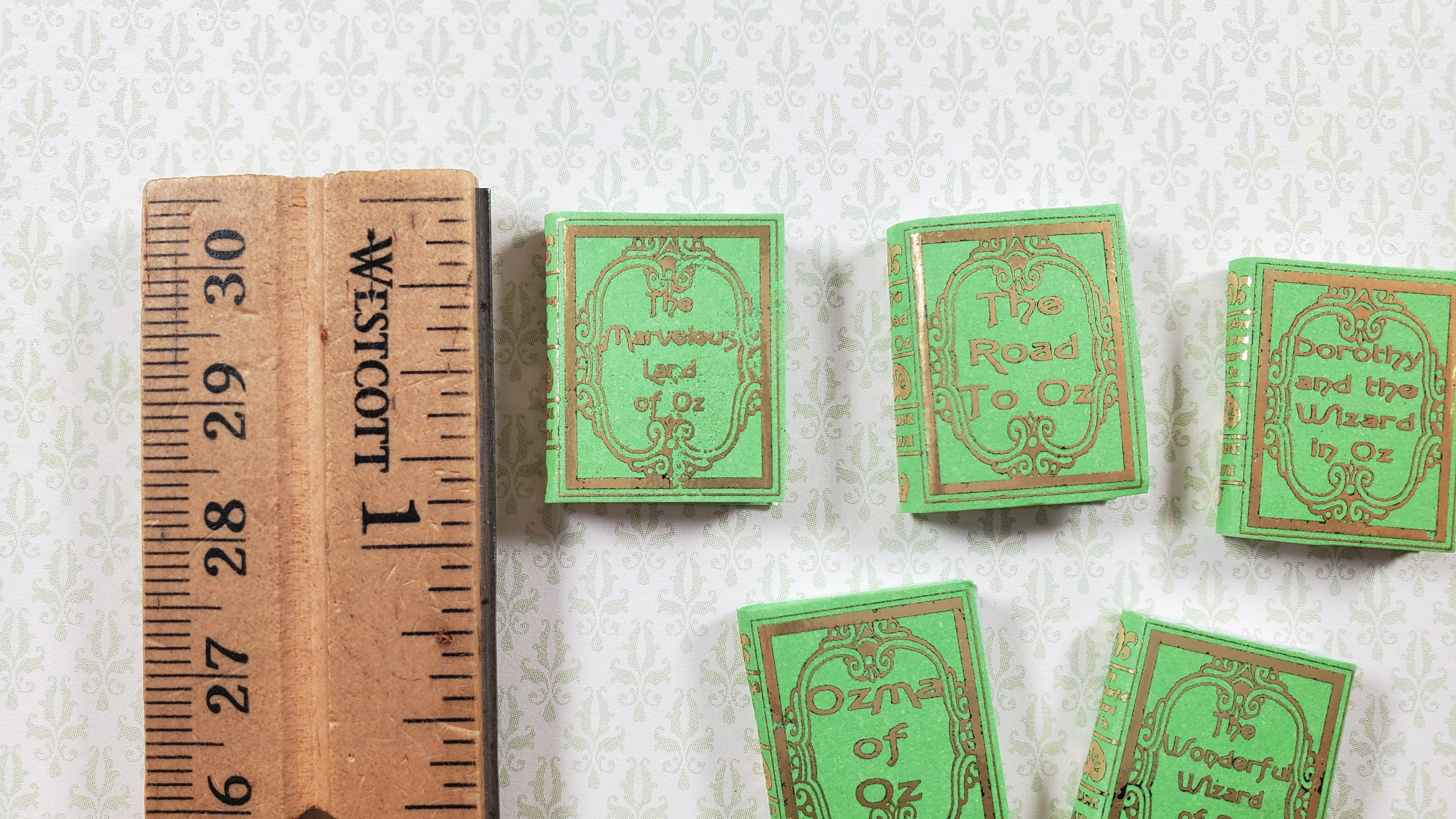 Dollhouse Book Set x5 The Wizard of Oz L Frank Baum 1:12 Scale (blank inside) - Image 3