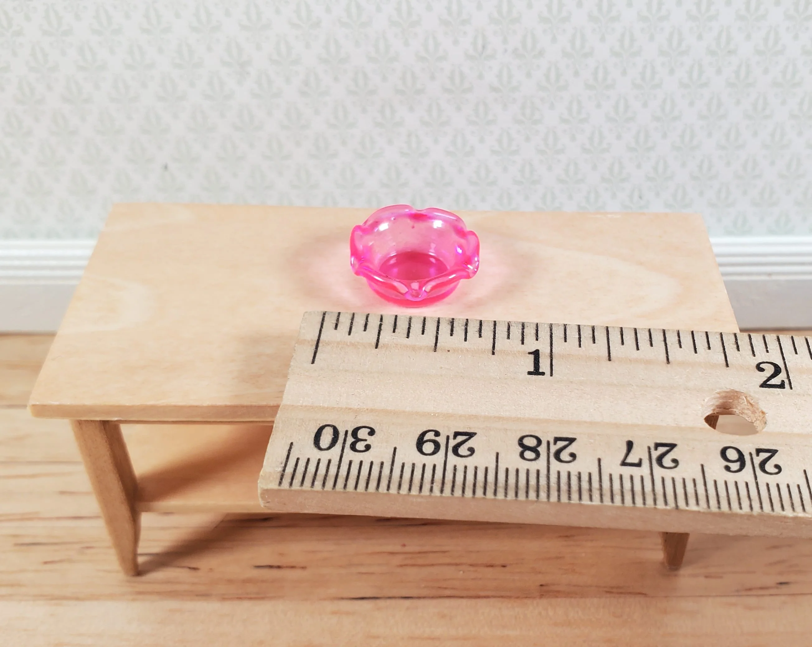 Dollhouse Bright Pink Glass Candy Dish or Serving Bowl 1:12 Scale Miniature - Image 3