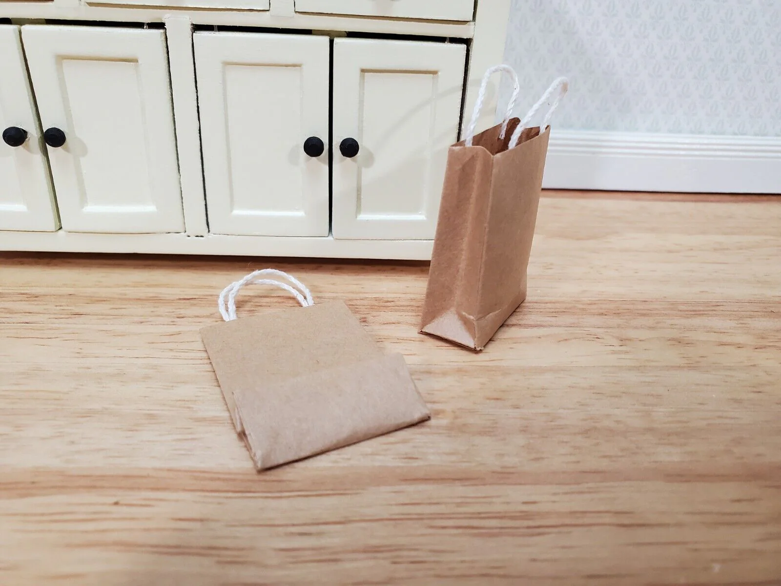 Dollhouse Brown Grocery Bags Shopping Paper Set of 4 1:12 Scale Miniature Decor - Image 4