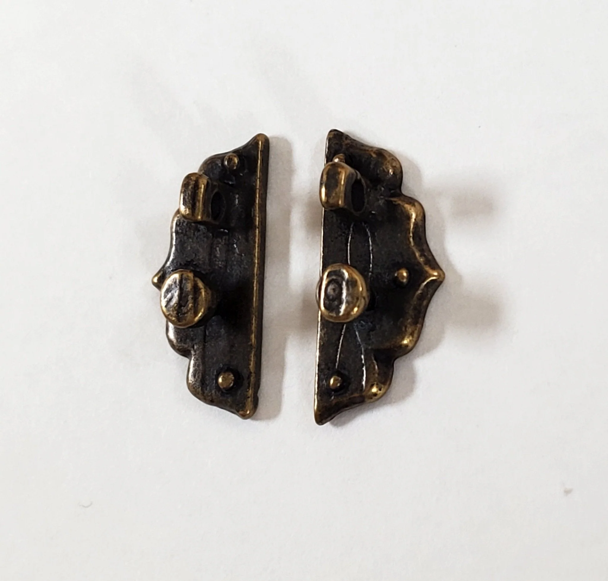Dollhouse Cabinet Handles Pulls Decorative Bronze x2 1:12 Scale Miniatures - Image 3