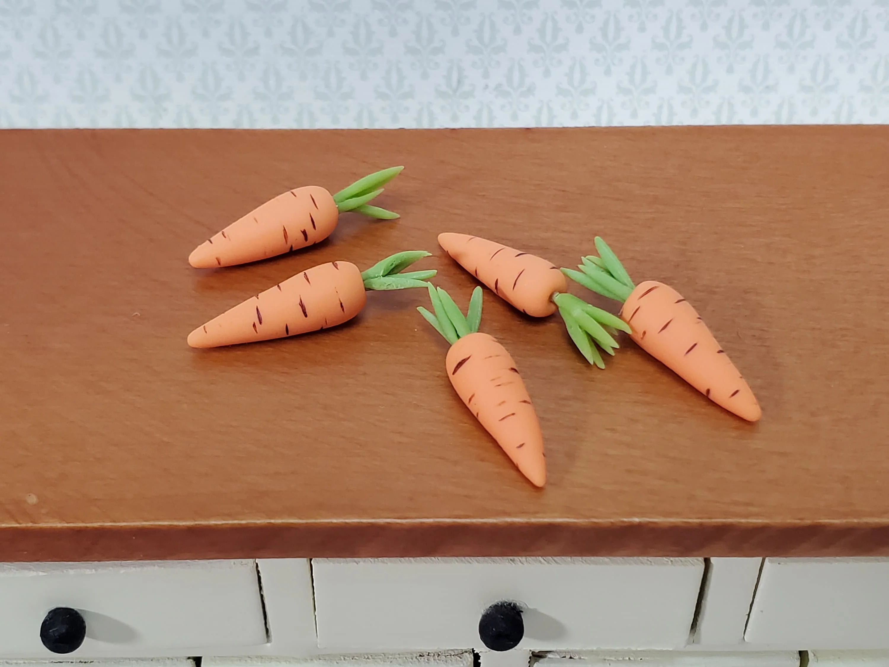 Dollhouse Carrots Set of 5 Large Vegetables 1:12 Scale Miniatures Kitchen Food Groceries