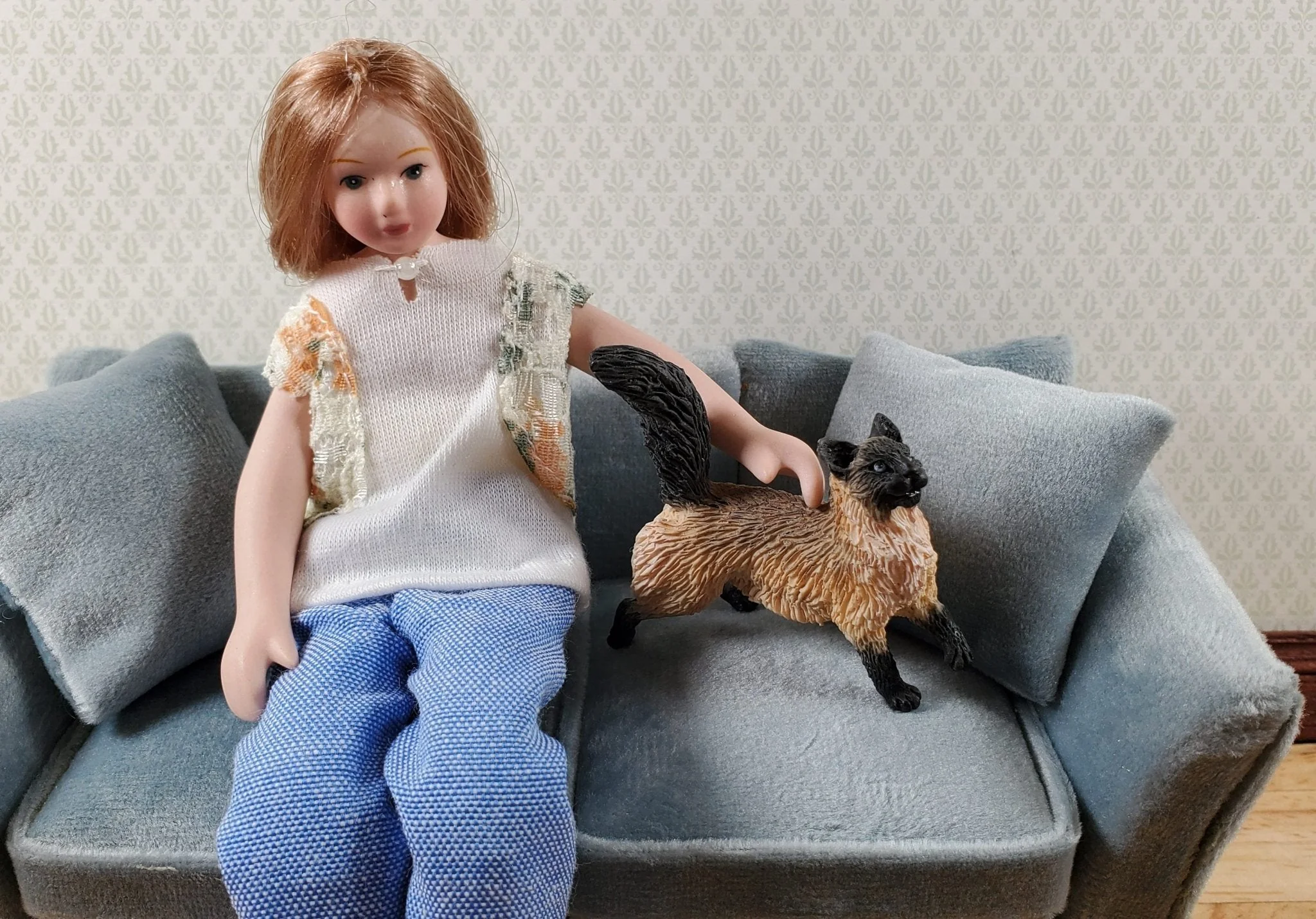 Dollhouse Cat Siamese or Balinese Long Hair Standing 1:12 Scale Miniature - Image 3