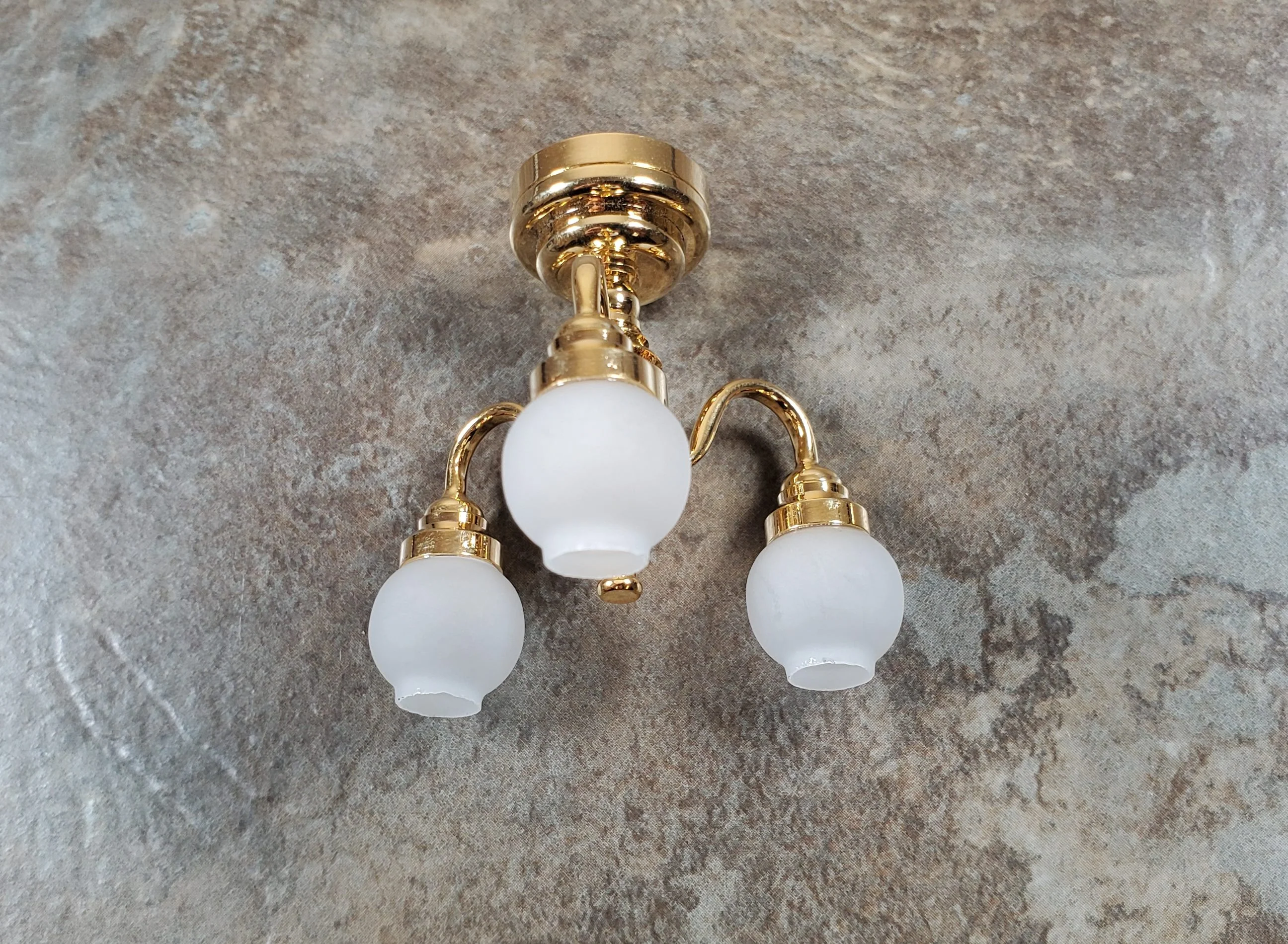 Dollhouse Ceiling Light Battery Operated with Wand 3 Arm Globes 1:12 Miniature - Image 4