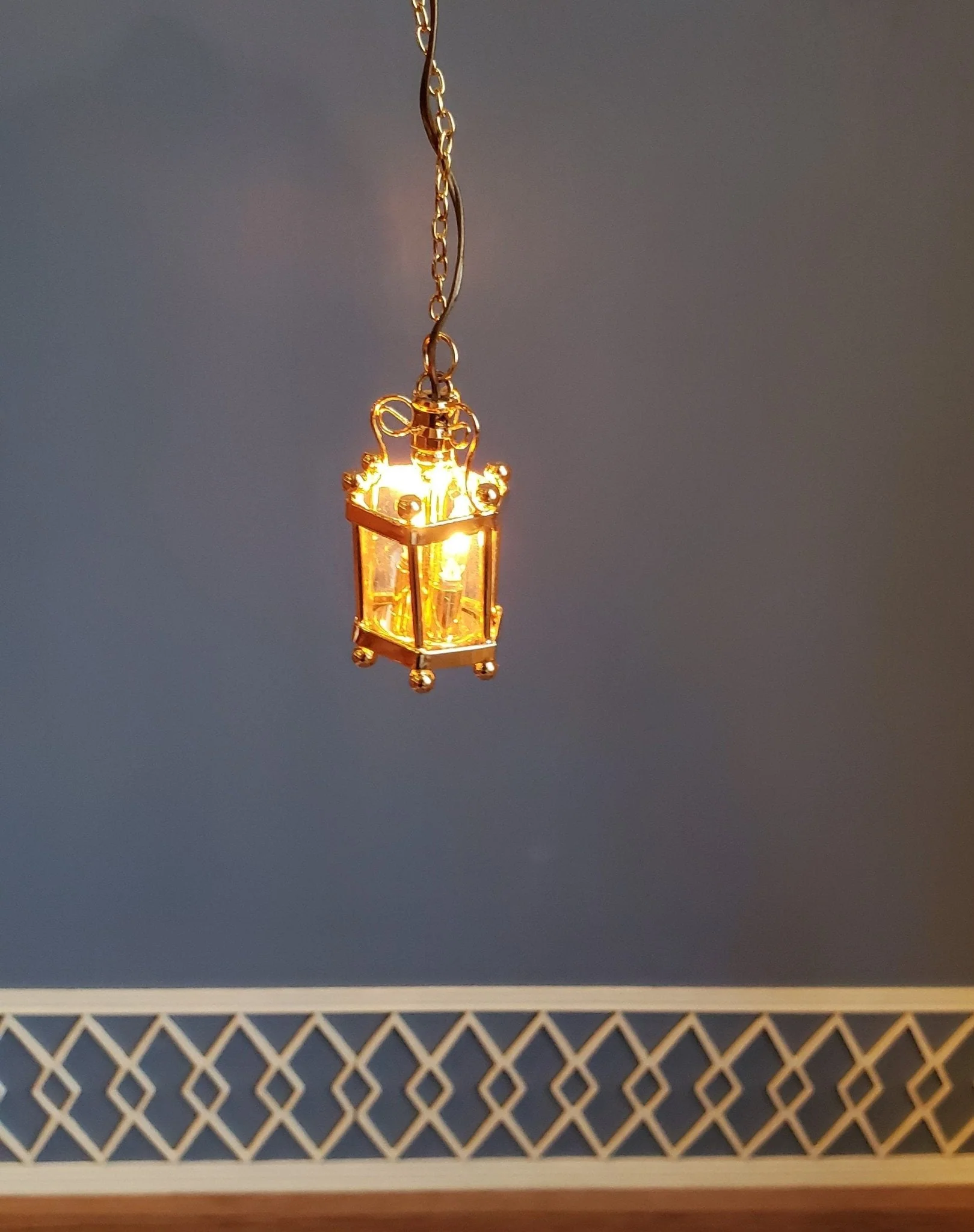 Dollhouse Ceiling Light Hanging Lantern Electric 1:12 Scale Miniature 12 Volt - Image 2