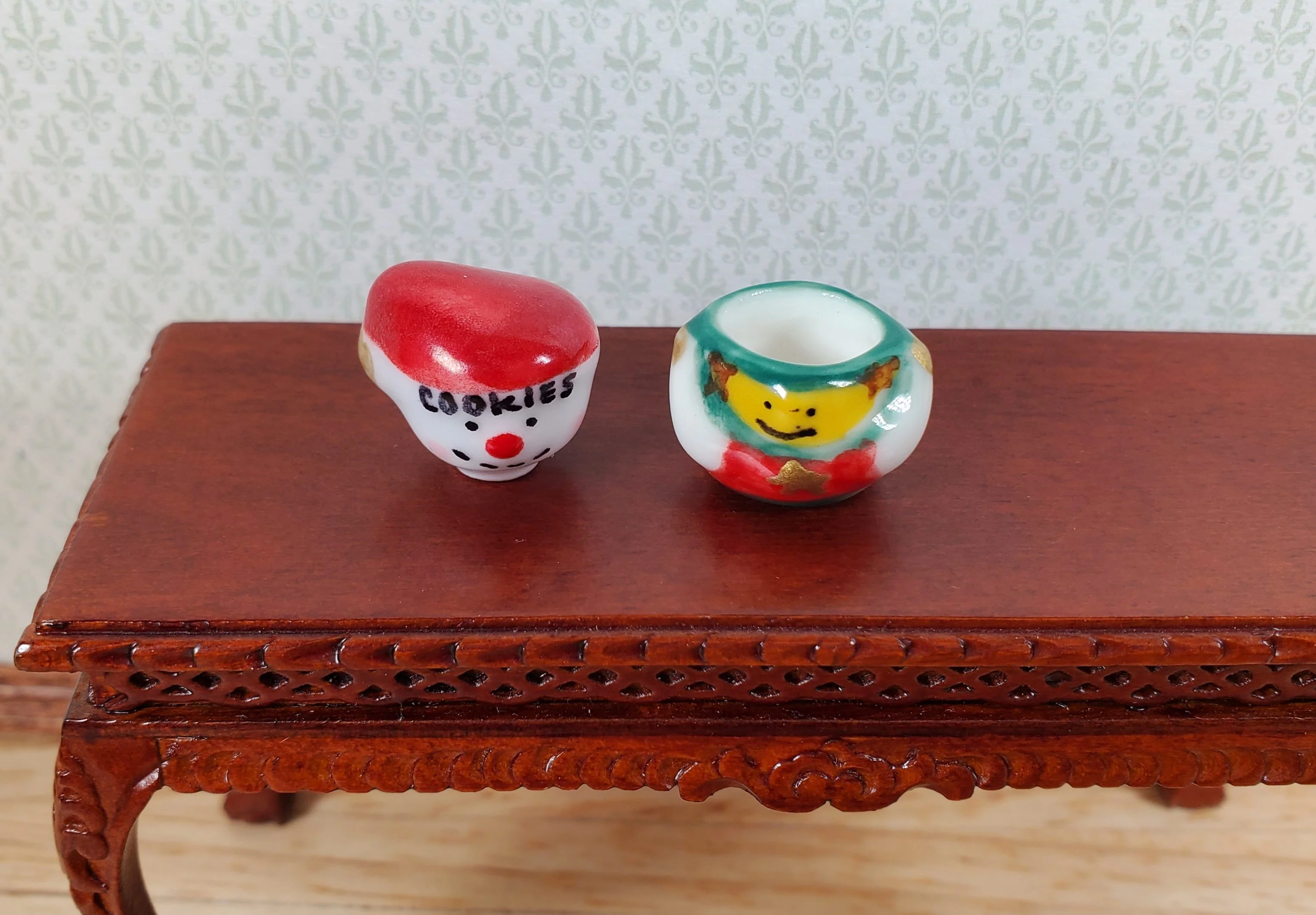 Dollhouse Ceramic Snowman Cookie Jar 1:12 Scale Miniature Dish - Image 2