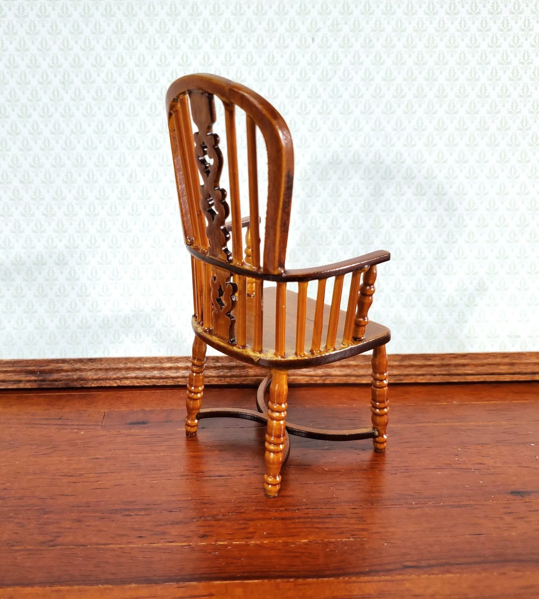 Dollhouse Chair Windsor Fiddleback Walnut Finish Wood 1:12 Miniature Furniture - Image 3
