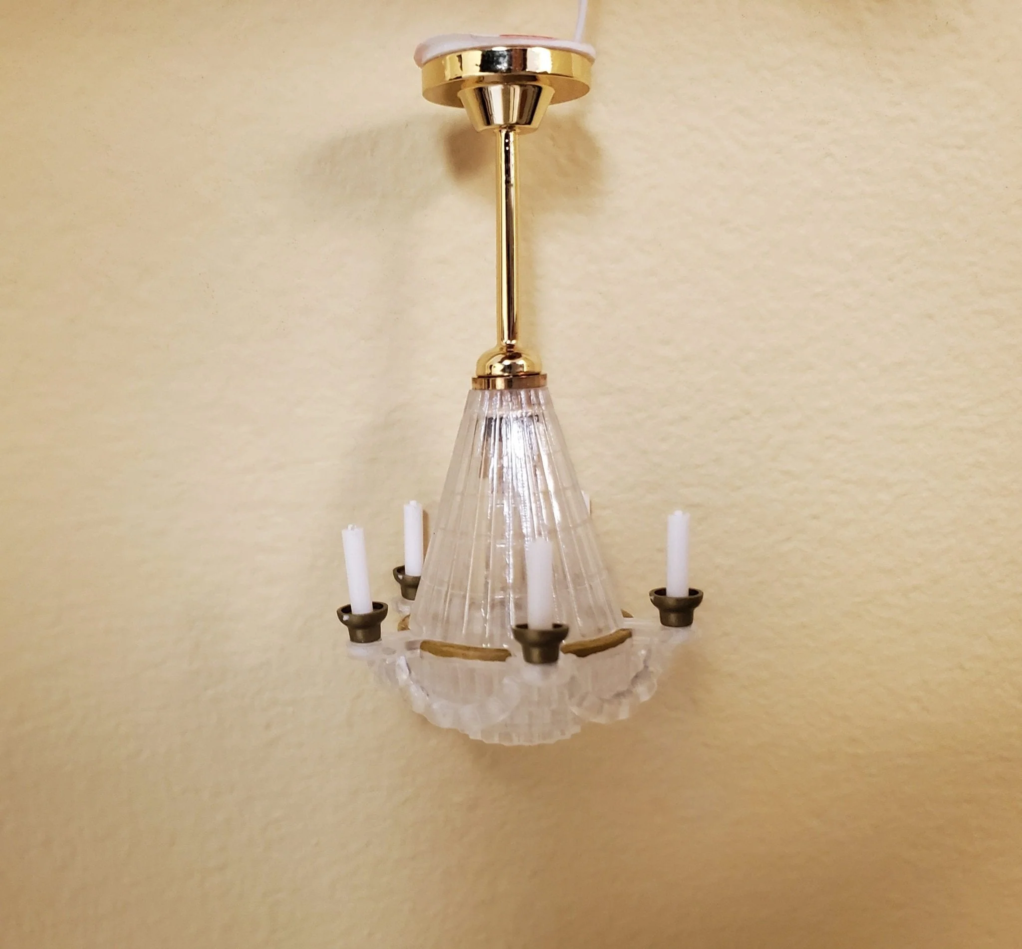 Dollhouse Chandelier Electric 12 Volt with Plug 1:12 Scale Miniature - Image 3