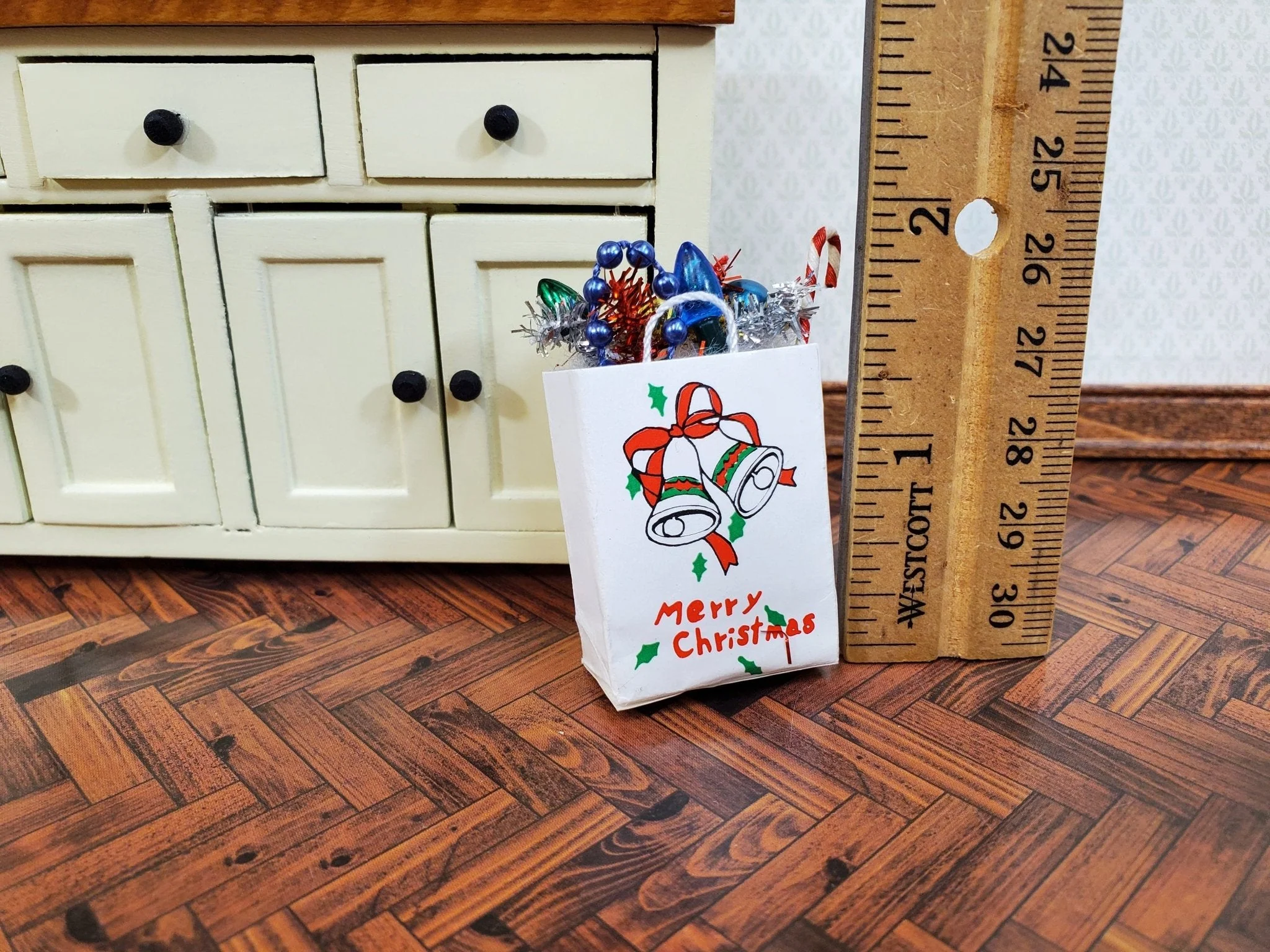Dollhouse Christmas Holiday Shopping Bag Holly Bells 1:12 Scale Miniature Accessories - Image 3