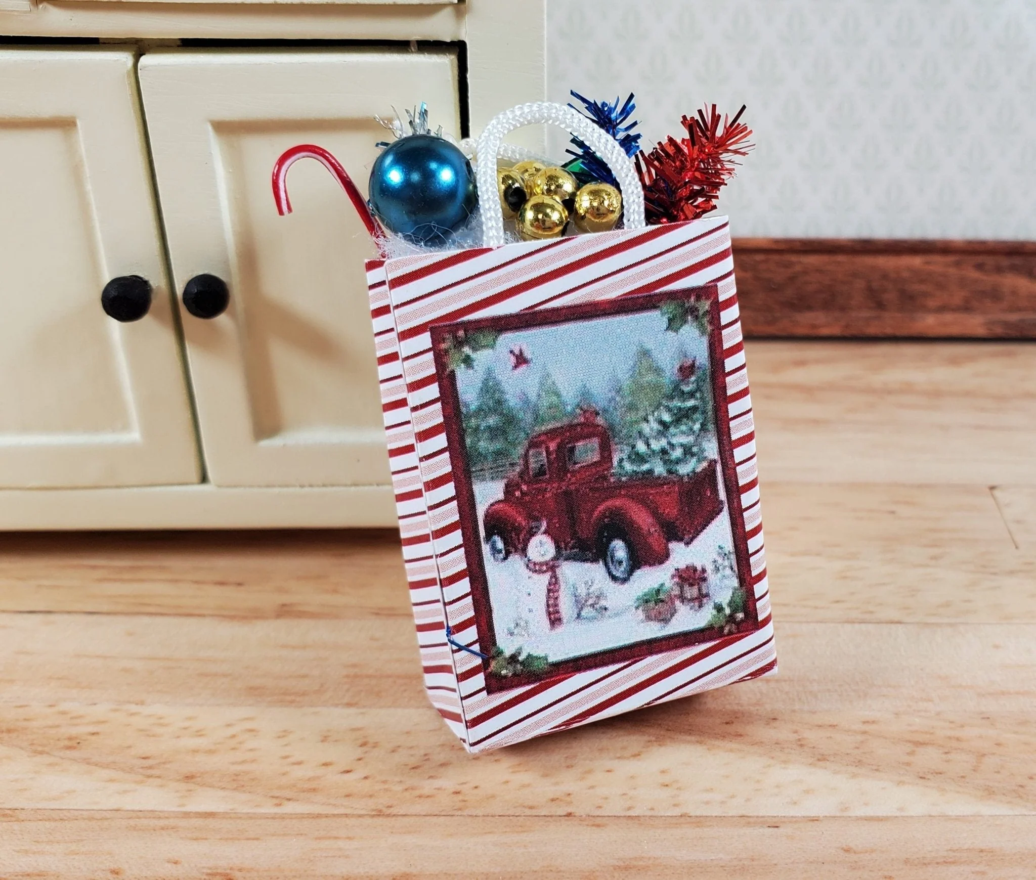 Dollhouse Christmas Holiday Shopping Bag Red Truck 1:12 Scale Miniature Decor
