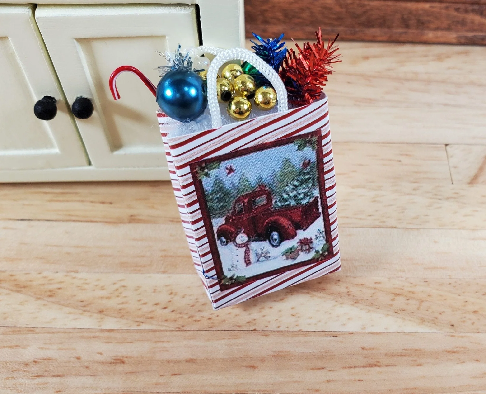 Dollhouse Christmas Holiday Shopping Bag Red Truck 1:12 Scale Miniature Decor - Image 2