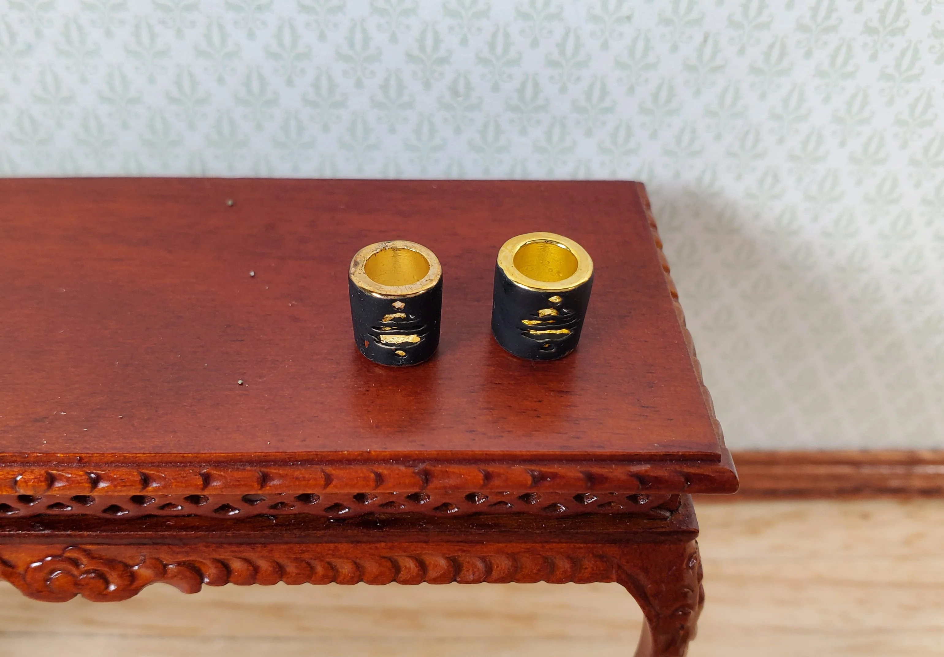 Dollhouse Christmas Votive Candle Holders Set of 2 Metal 1:12 Scale Miniatures - Image 2