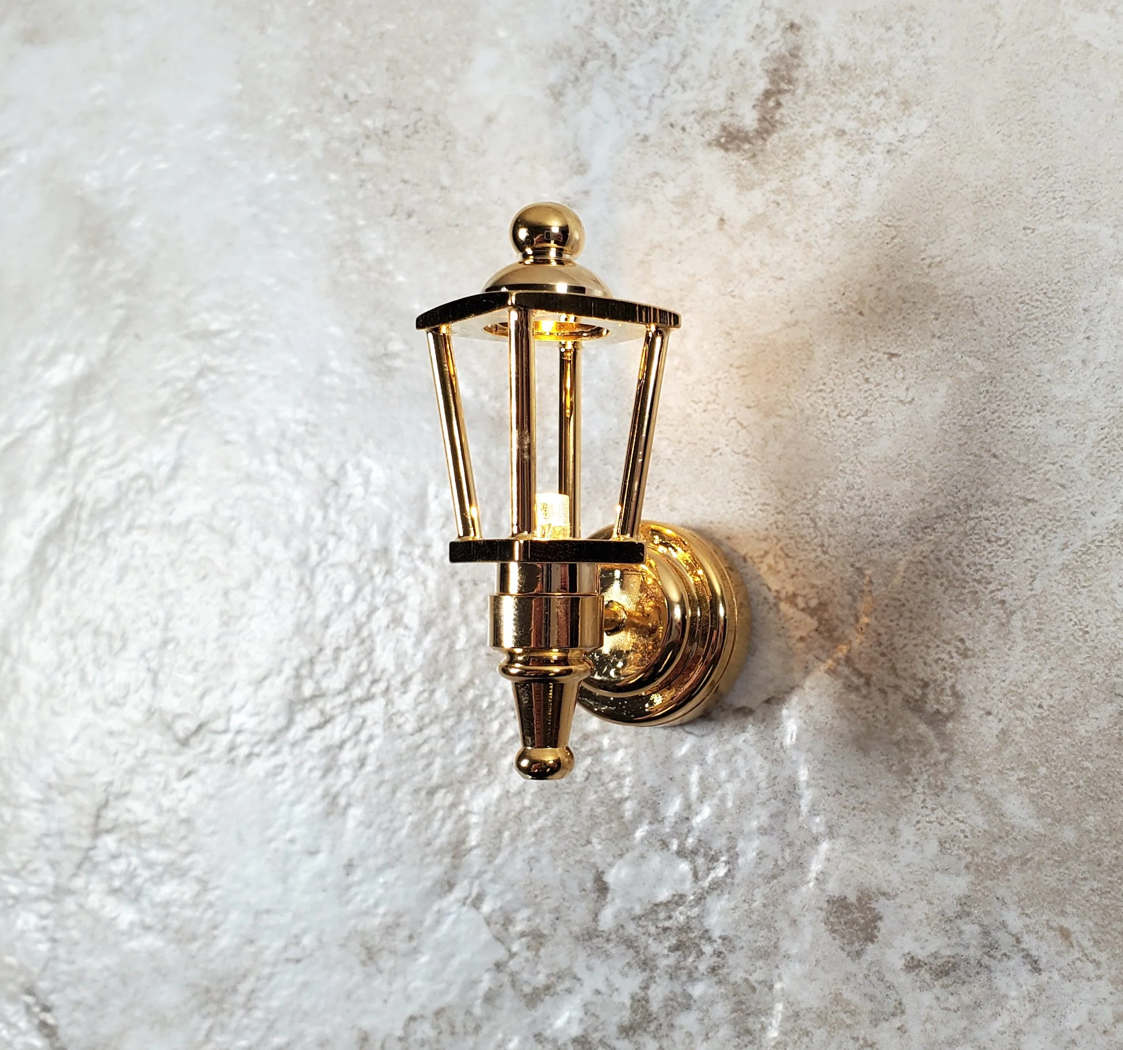 Dollhouse Coach Lamp Gold Metal Large Wand Battery Operated 1:12 Scale Miniature