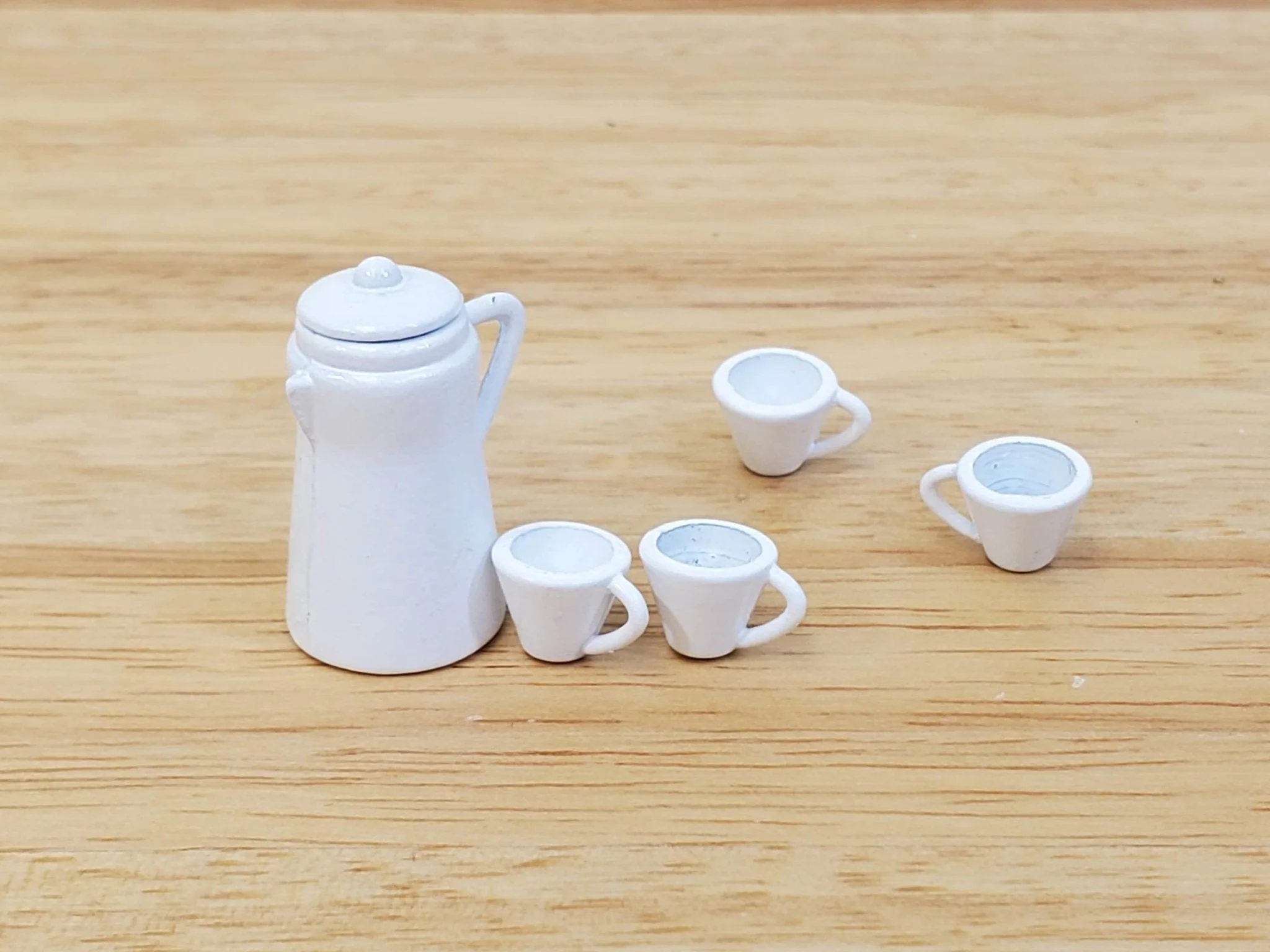 Dollhouse Coffee Pot & 4 Cups White Metal 1:12 Scale Miniature Kitchen Accessories
