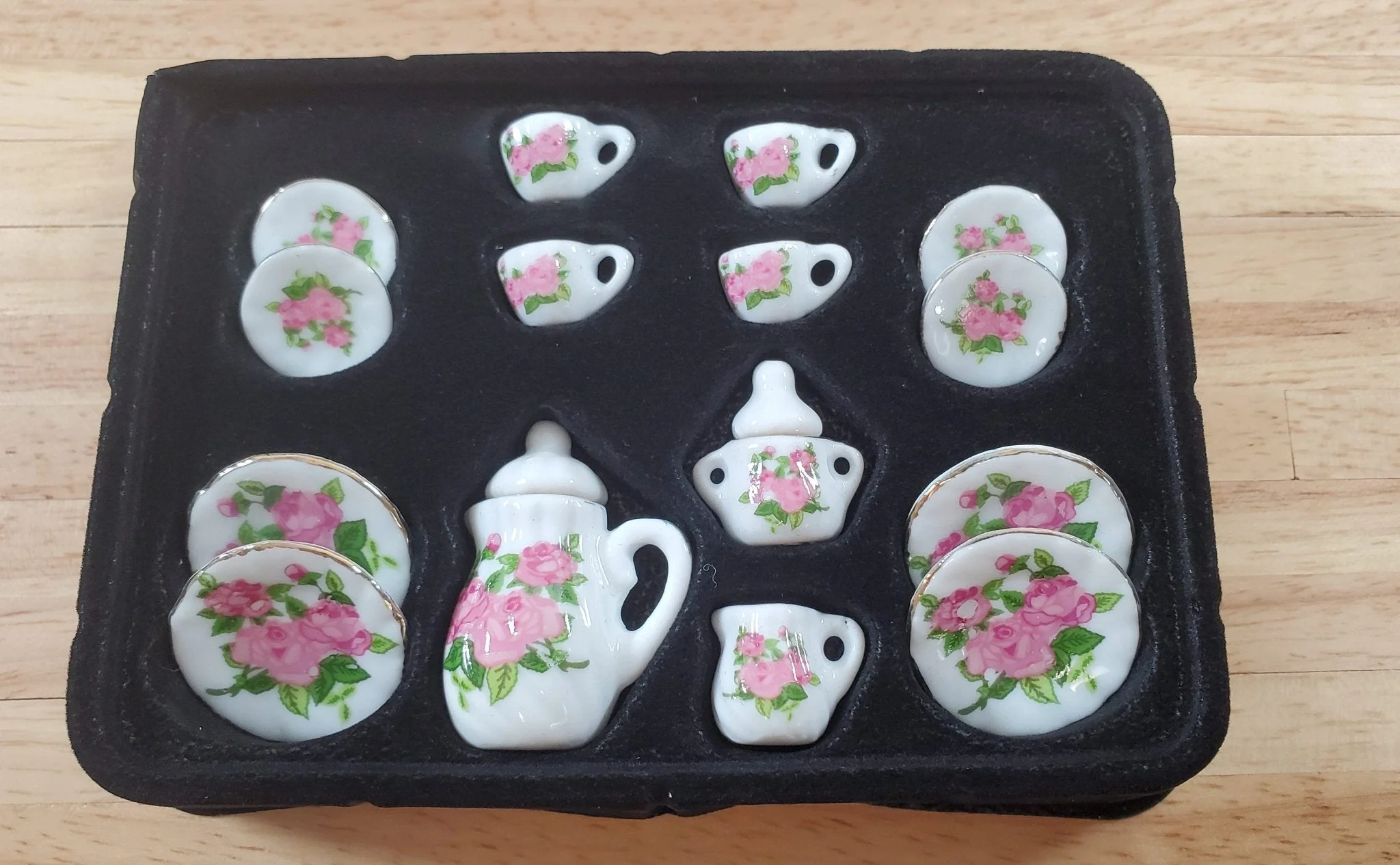 Dollhouse Coffee Set Dinner Plates "English Rose" Ceramic 1:12 Scale Miniature - Image 3