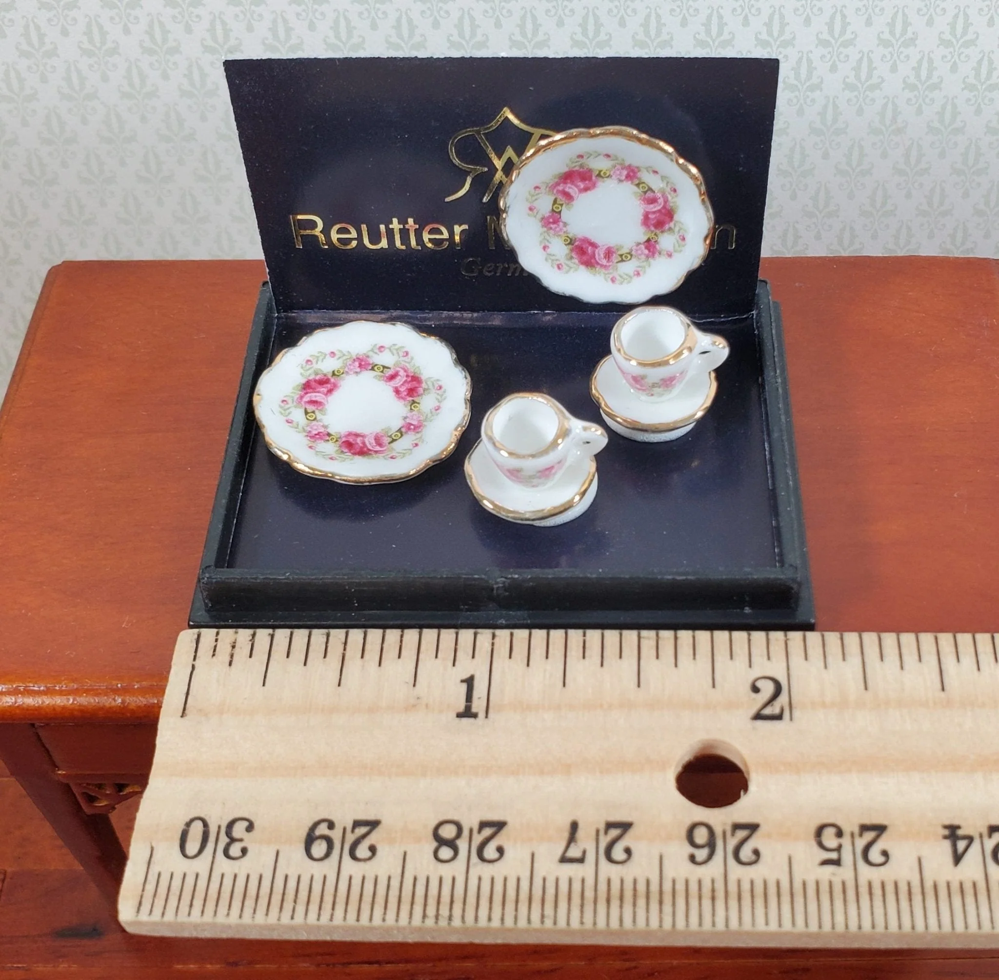 Dollhouse Coffee Setting for 2 Rose Decoration Reutter Porcelain 1:12 Scale - Image 3
