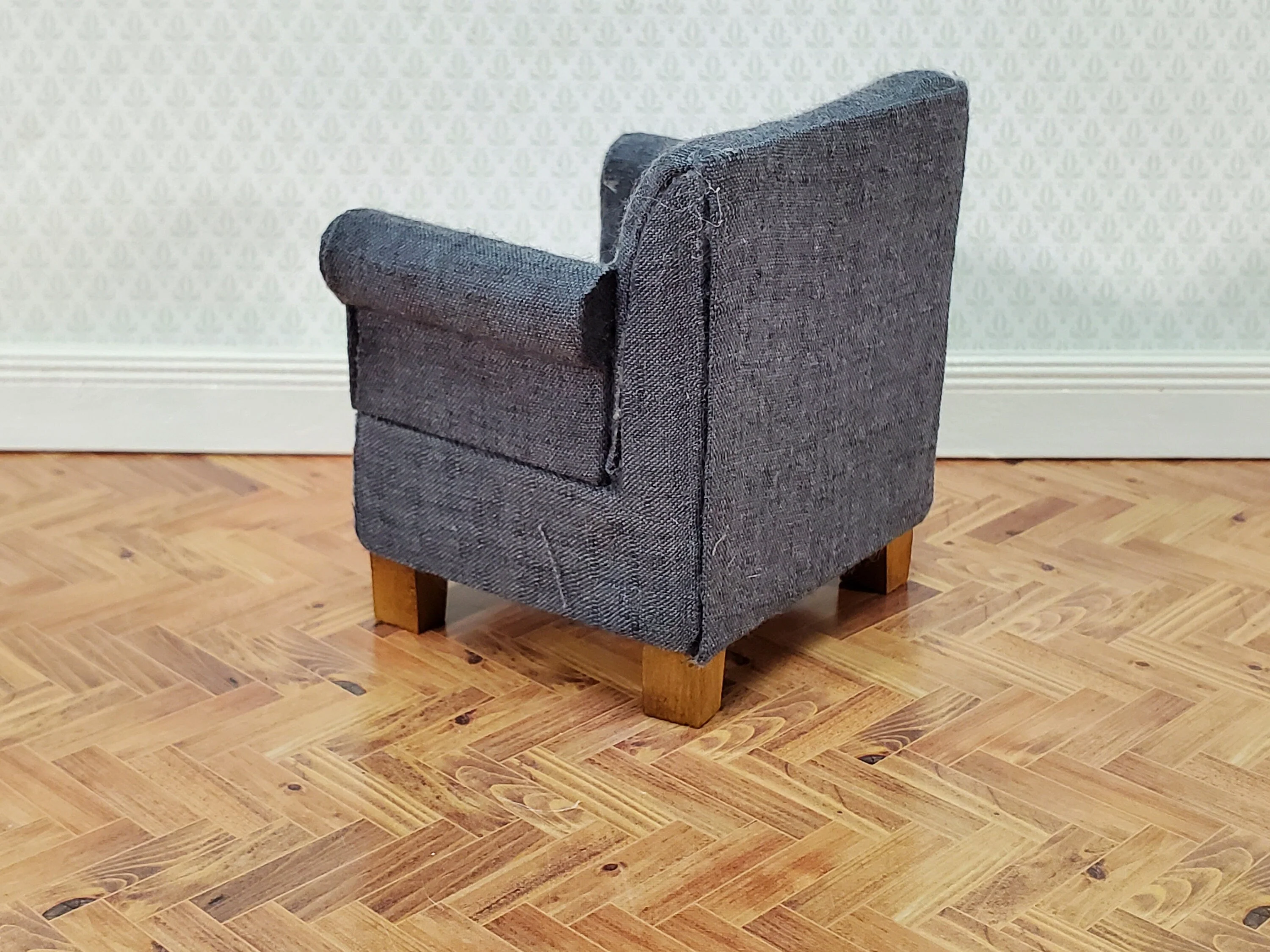 Dollhouse Compact Living Room Club Chair Dark Gray Fabric 1:12 Scale Miniature Furniture - Image 3
