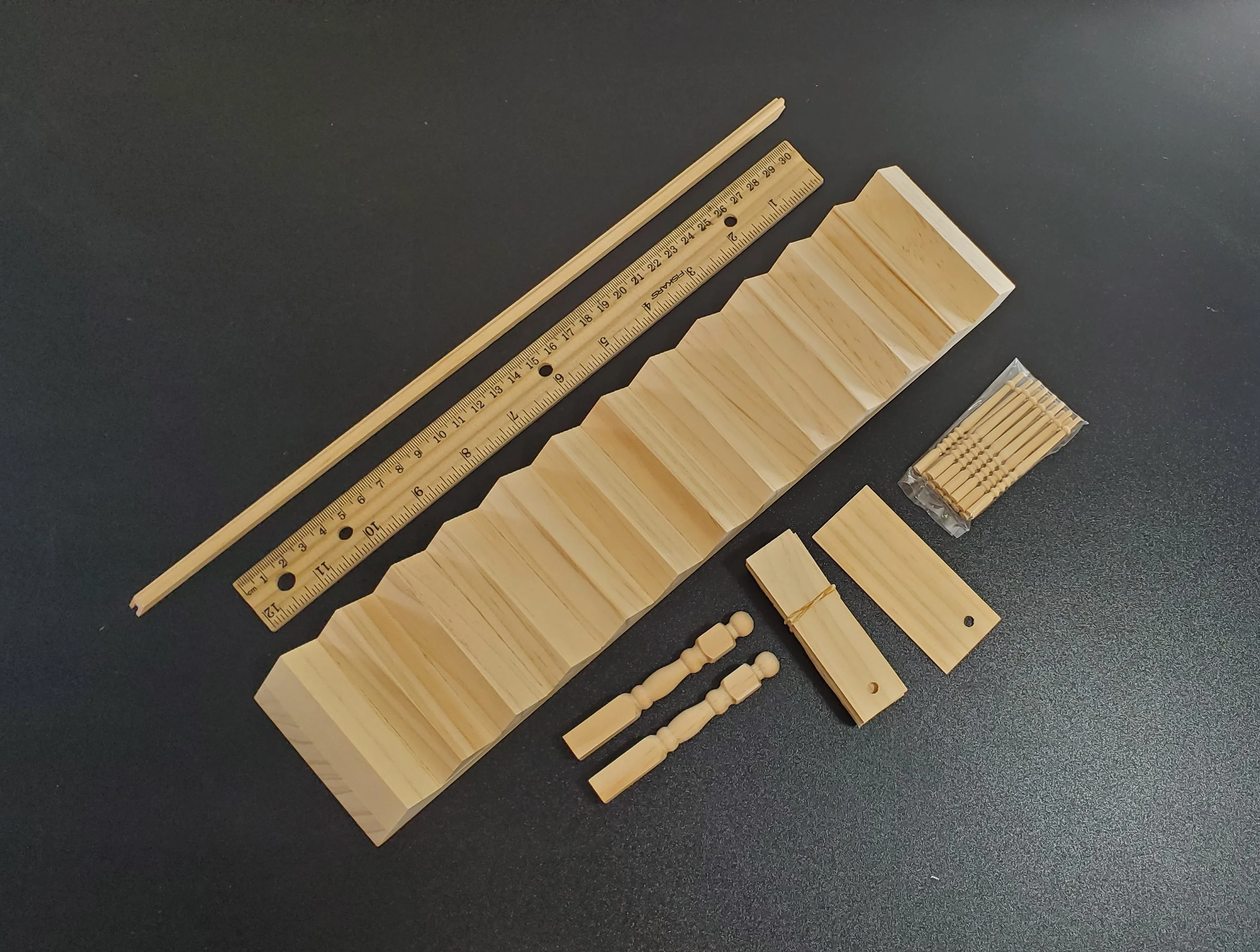 Dollhouse Complete Stair Kit Railing Balusters Newel Posts 1:12 Scale HW 7000 - Image 2