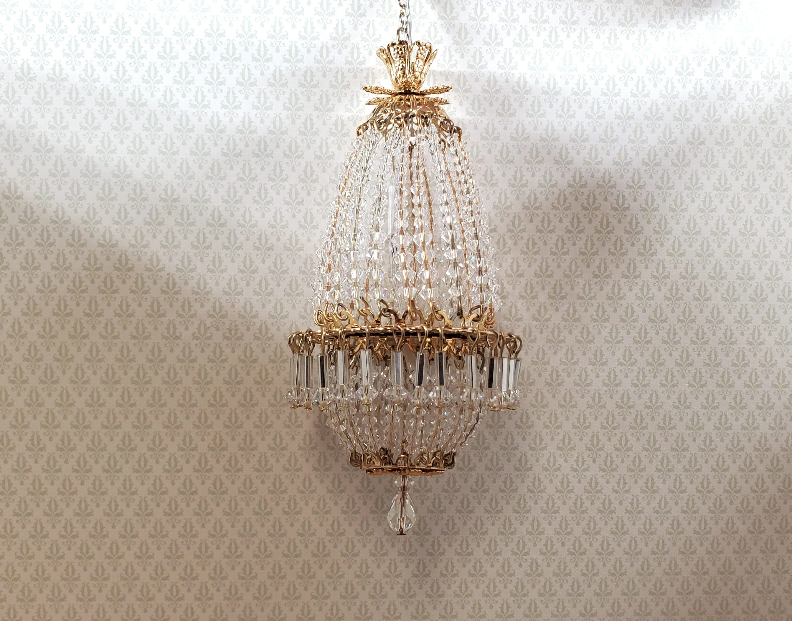 Dollhouse Crystal Chandelier "Daphne Deluxe" Real Glass 12 Volt 1:12 Scale - Image 3
