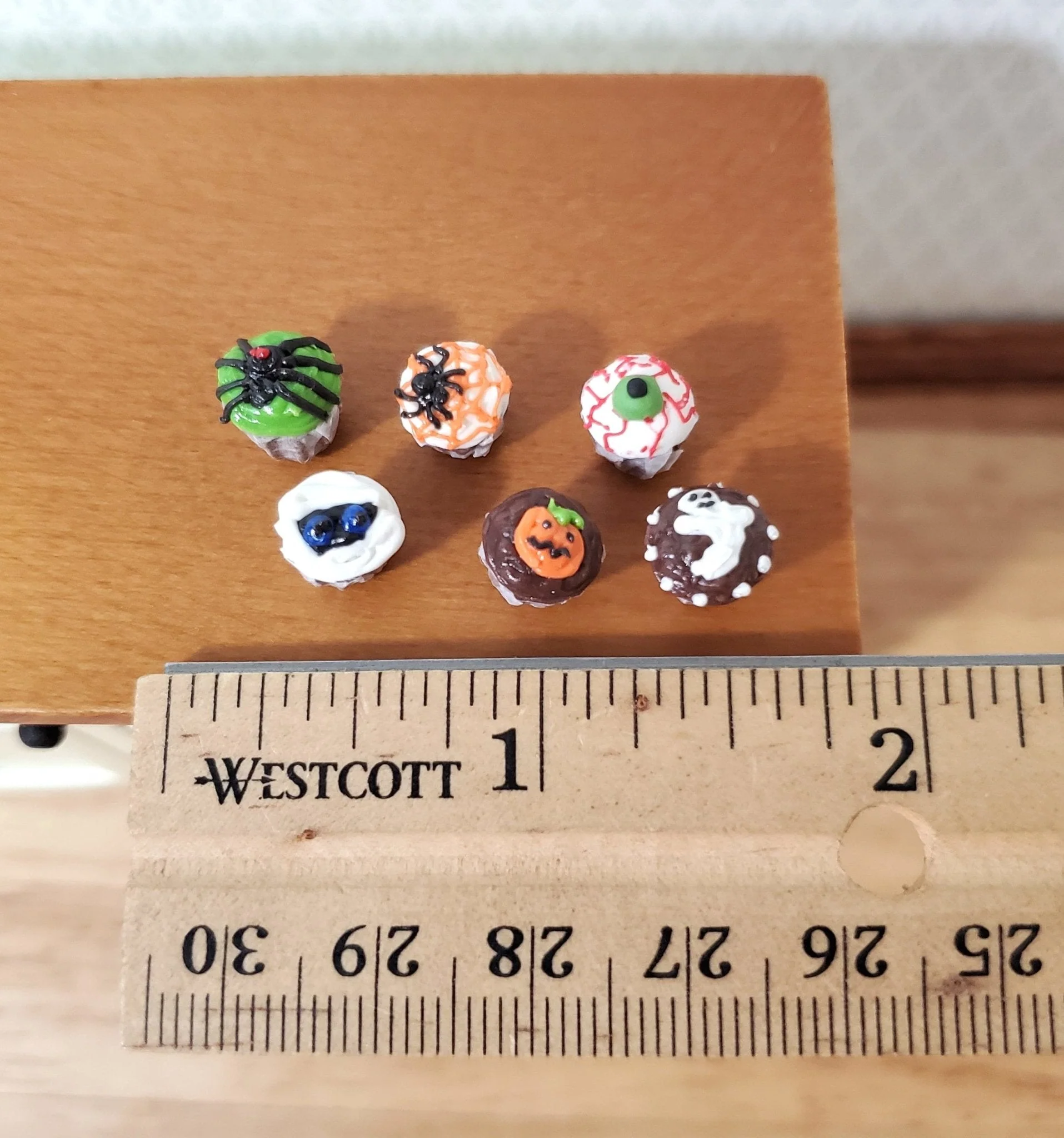 Dollhouse Cupcakes Halloween Theme Set of 6 1:12 Scale Miniature Food - Image 4