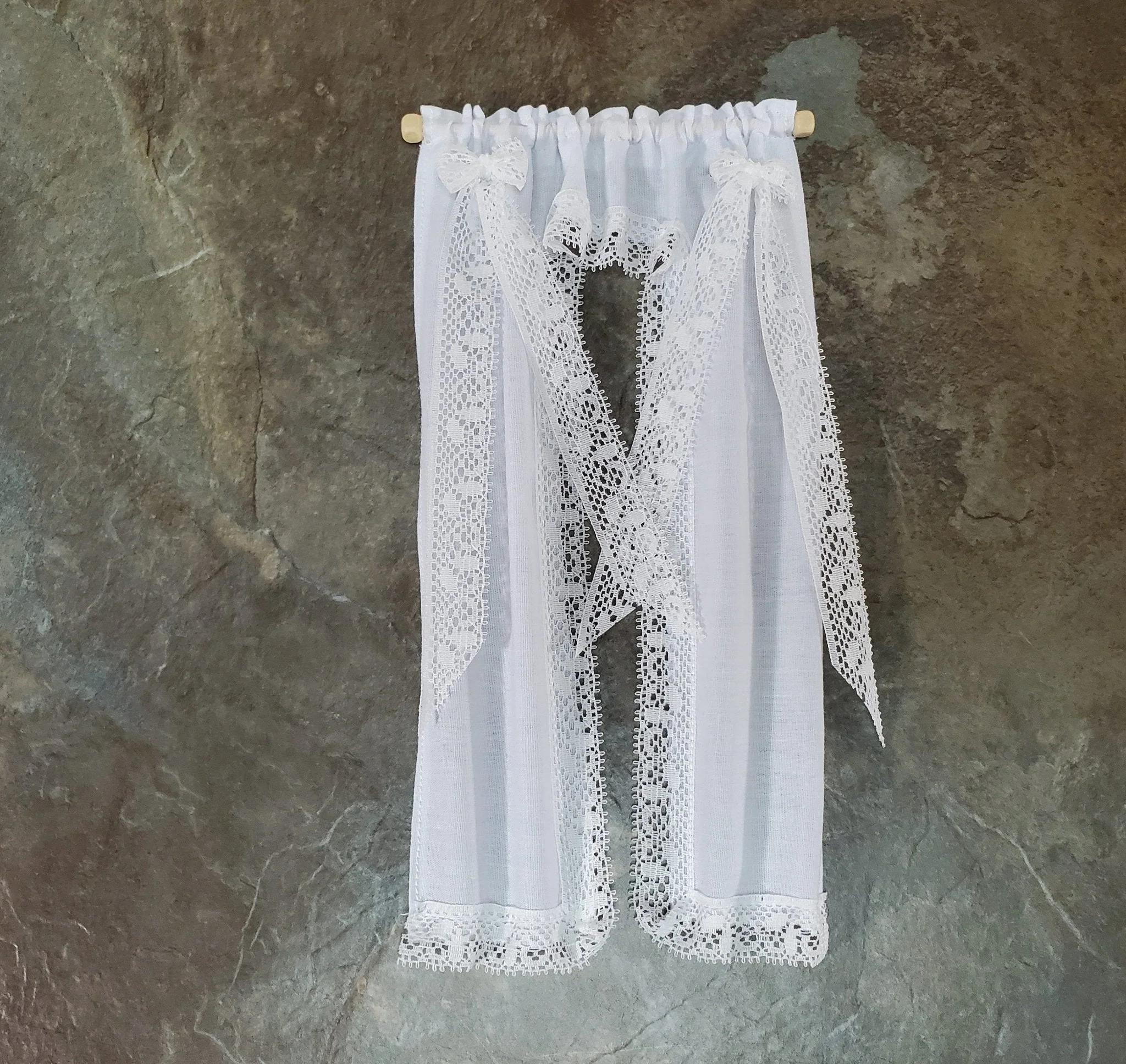 Dollhouse Curtains White Lacy with Curtain Rod 1:12 Scale Miniatures Handmade