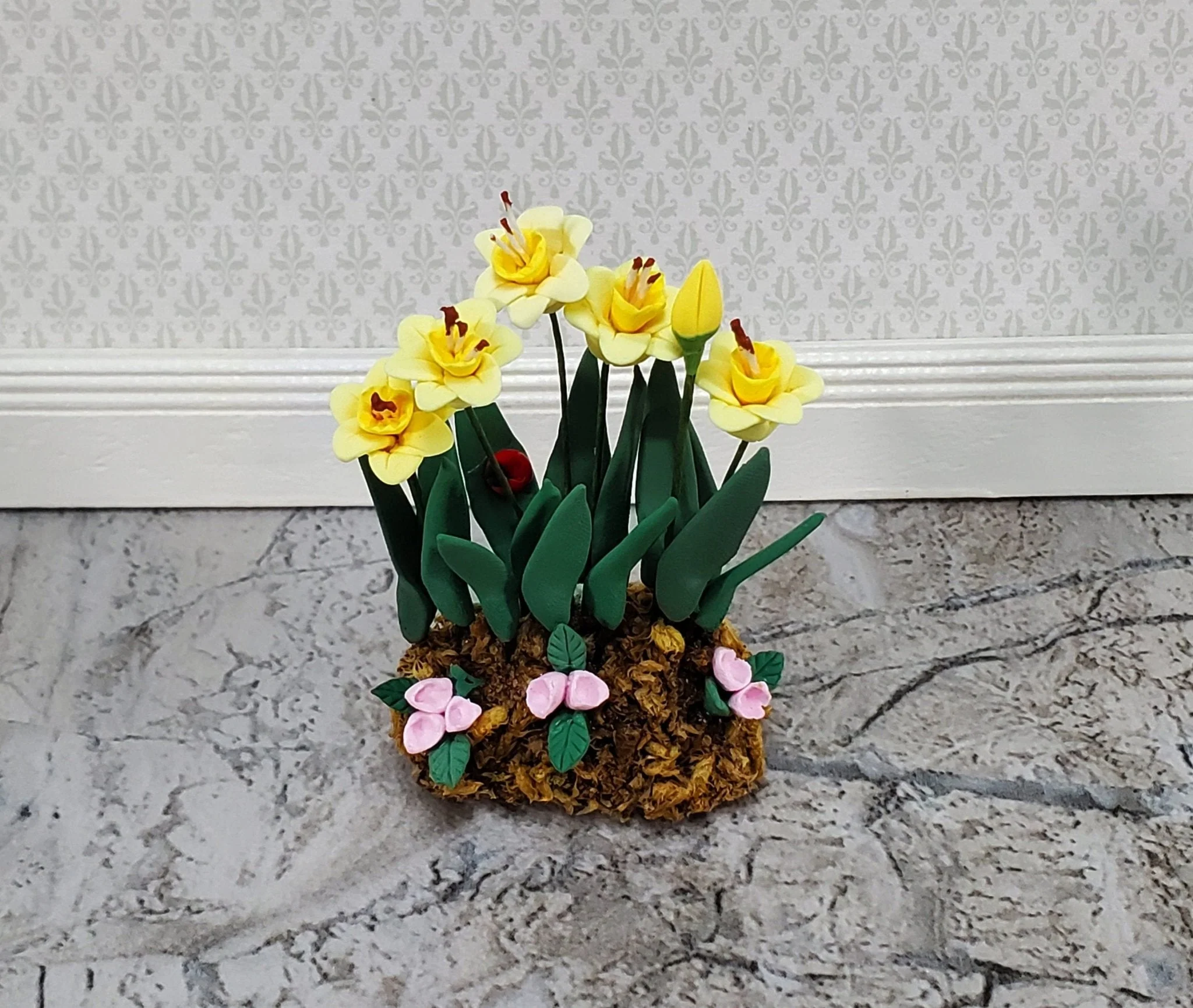Dollhouse Daffodils Flower Bed Border Yellow 1:12 Scale Miniature Garden - Image 2