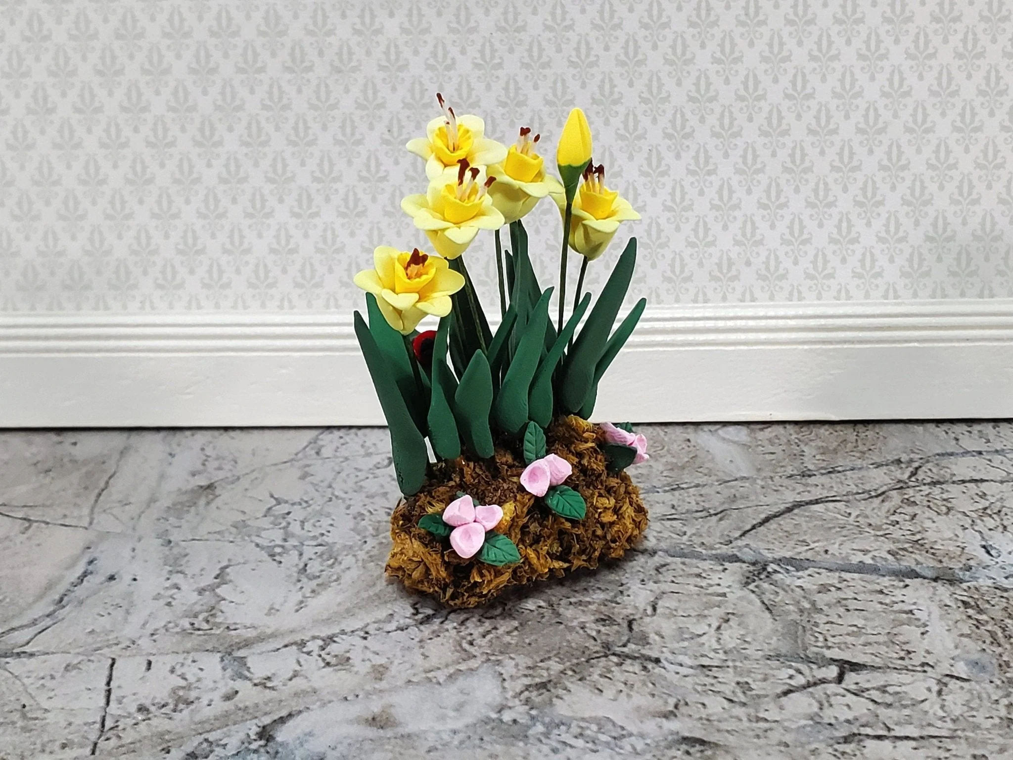 Dollhouse Daffodils Flower Bed Border Yellow 1:12 Scale Miniature Garden - Image 3